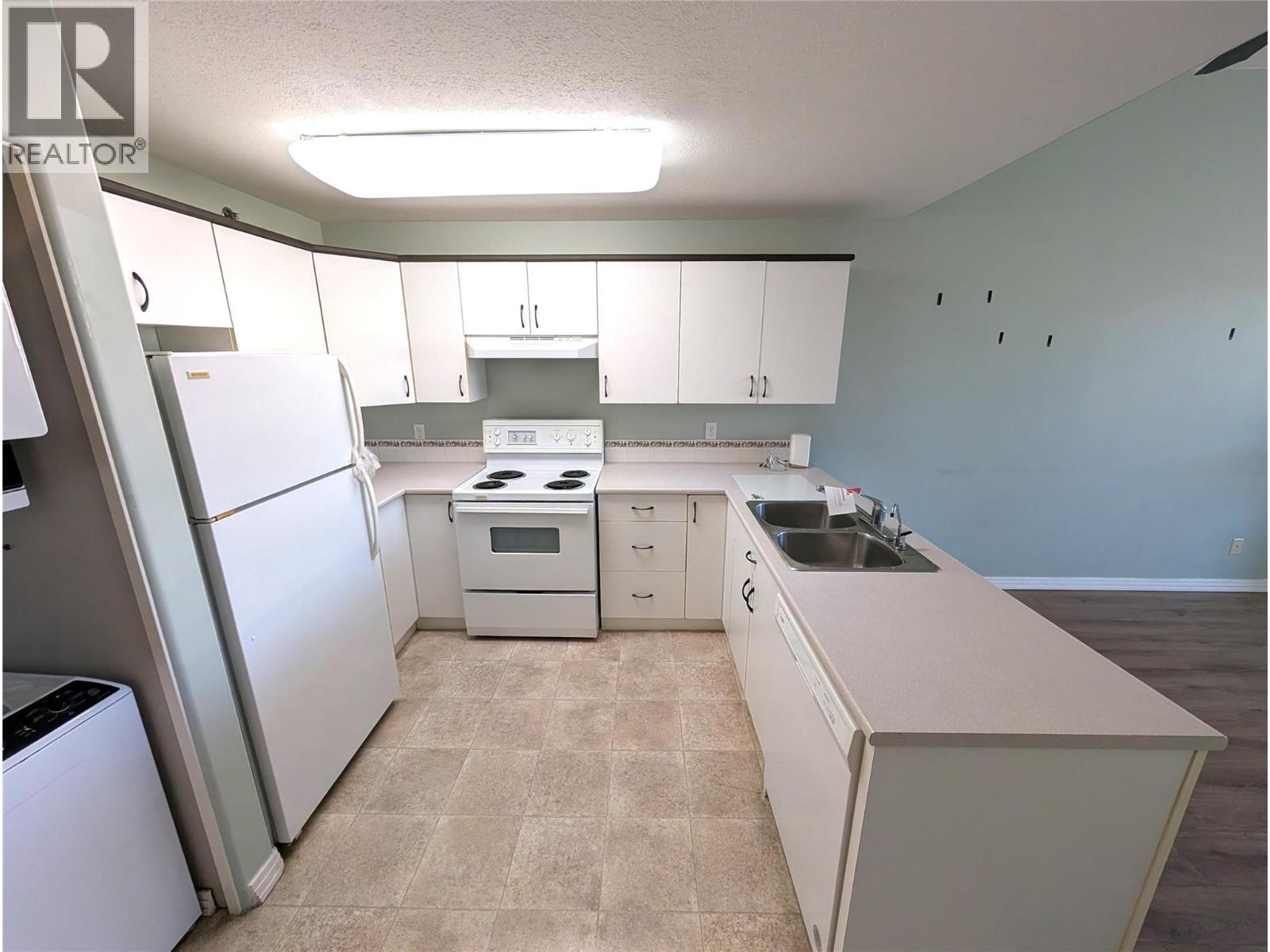 554 Seymour Street Unit# 411, Kamloops, British Columbia  V2C 2G9 - Photo 3 - 10402366