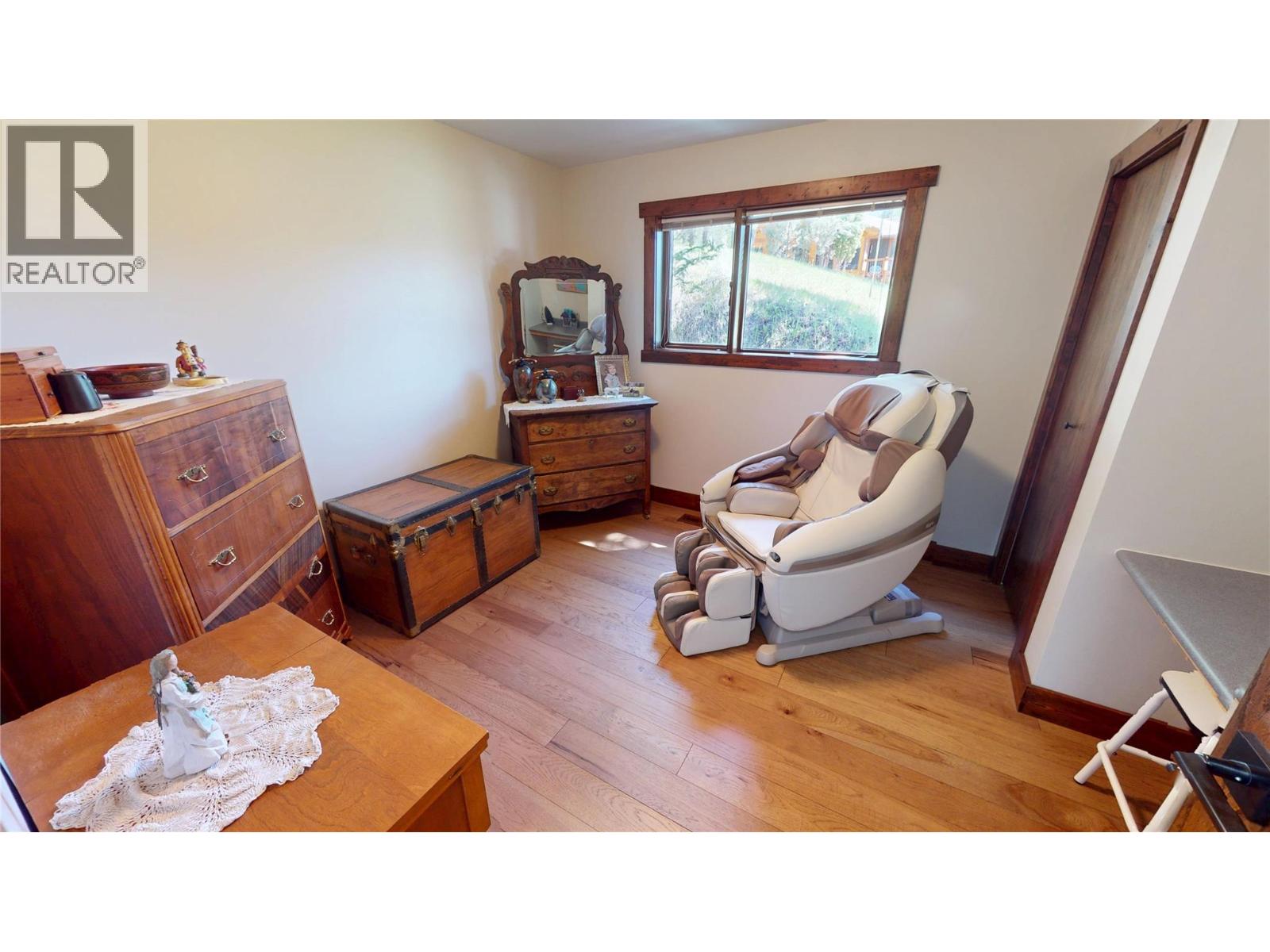 8380 Richardson Crescent, Canal Flats, British Columbia  V0B 1B0 - Photo 14 - 10362810