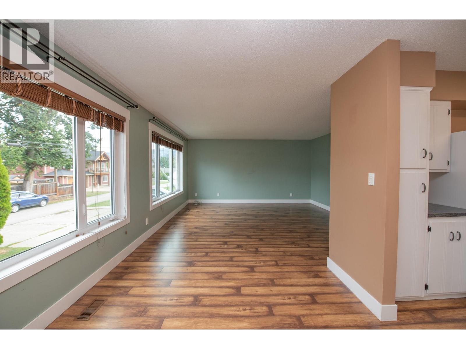 2855 Burns Avenue, Armstrong, British Columbia  V0E 1B1 - Photo 10 - 10402122