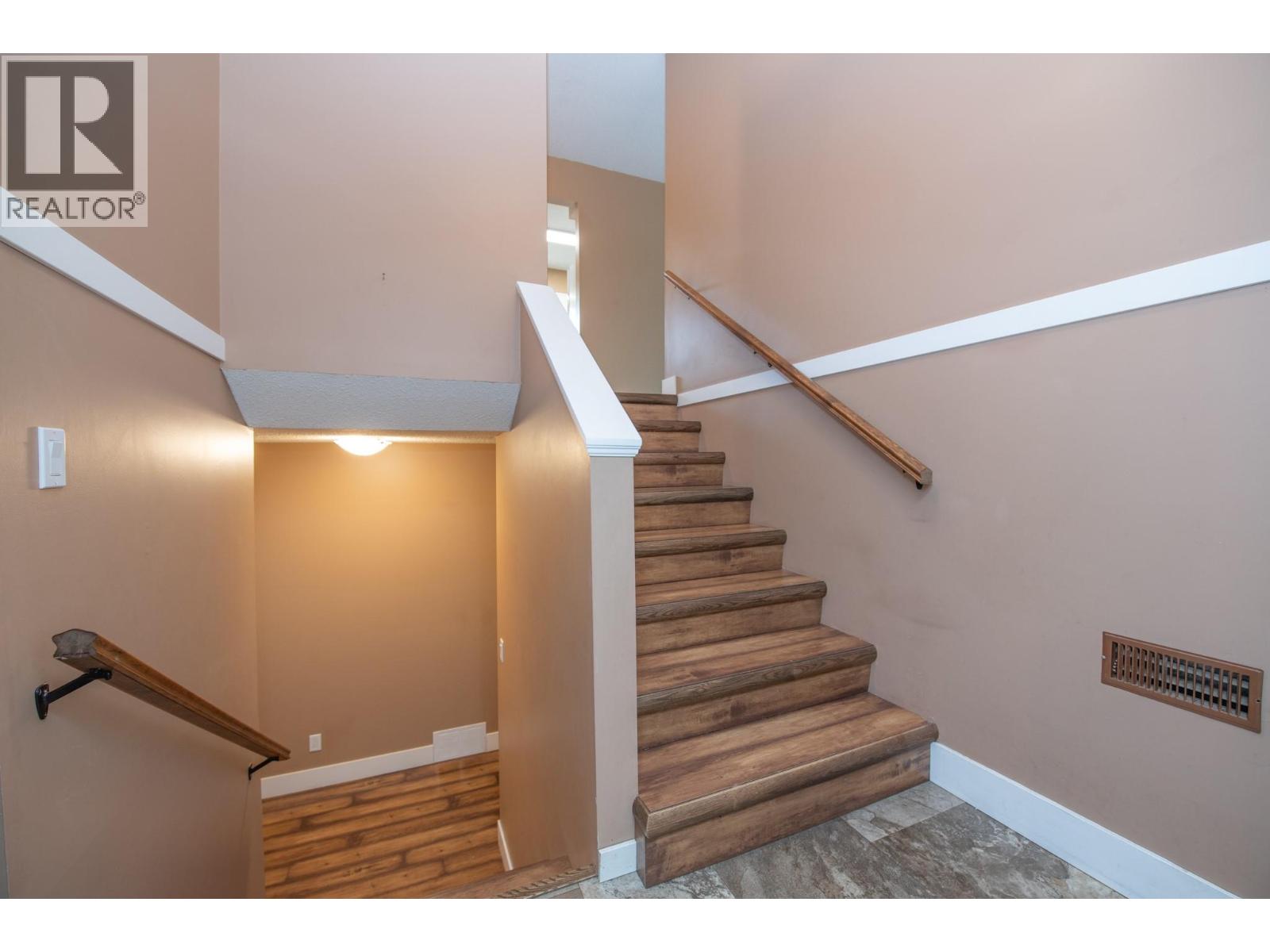 2855 Burns Avenue, Armstrong, British Columbia  V0E 1B1 - Photo 30 - 10402122
