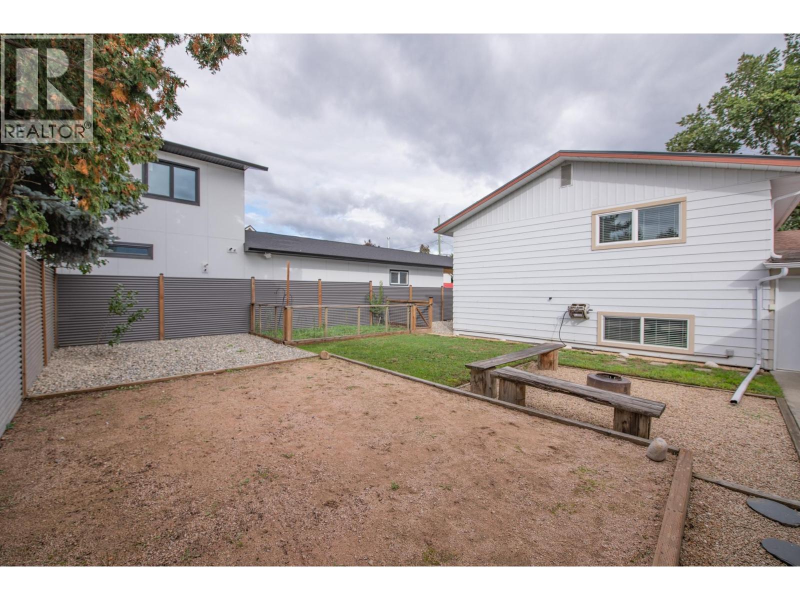2855 Burns Avenue, Armstrong, British Columbia  V0E 1B1 - Photo 48 - 10402122