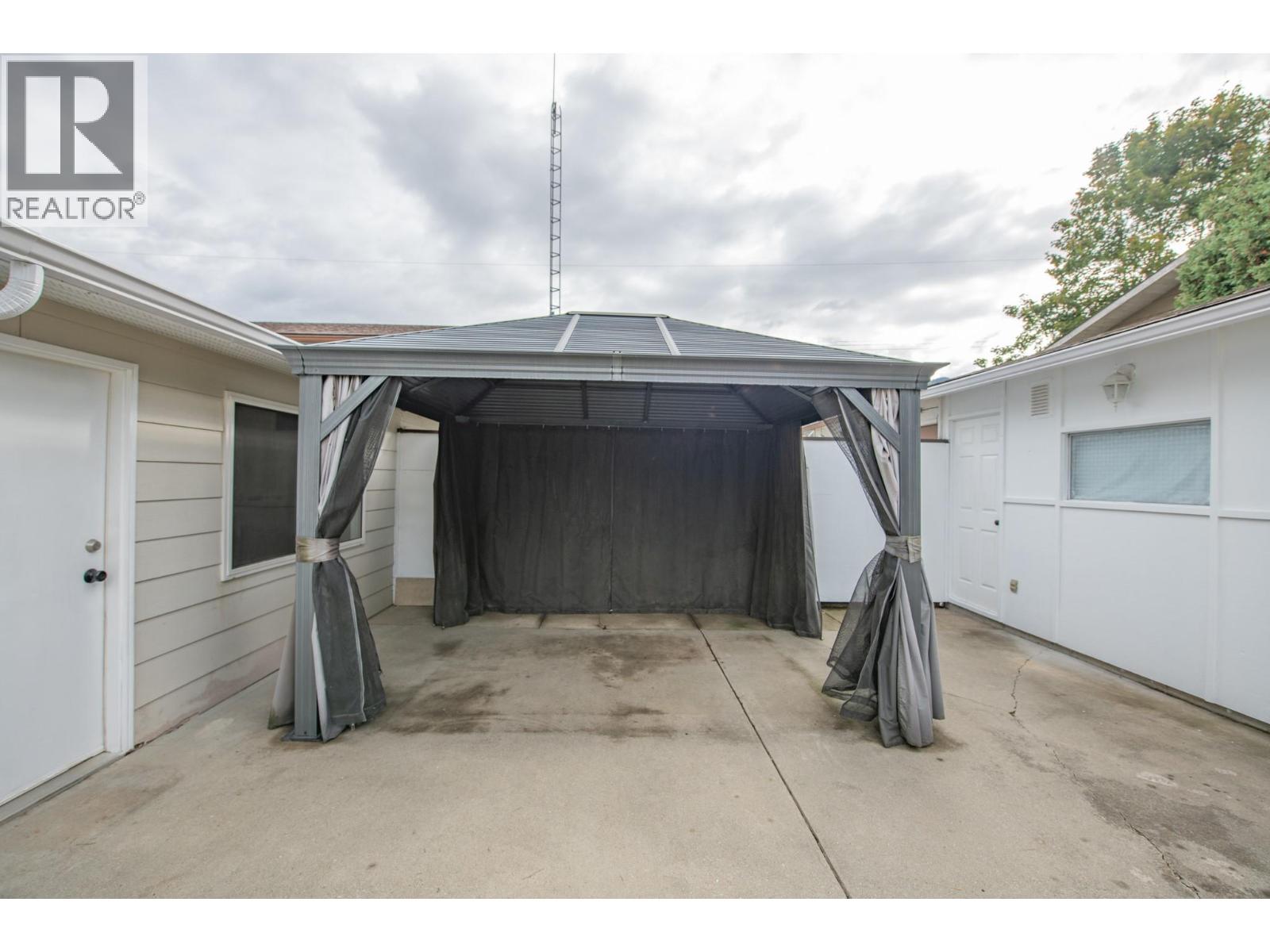 2855 Burns Avenue, Armstrong, British Columbia  V0E 1B1 - Photo 51 - 10402122