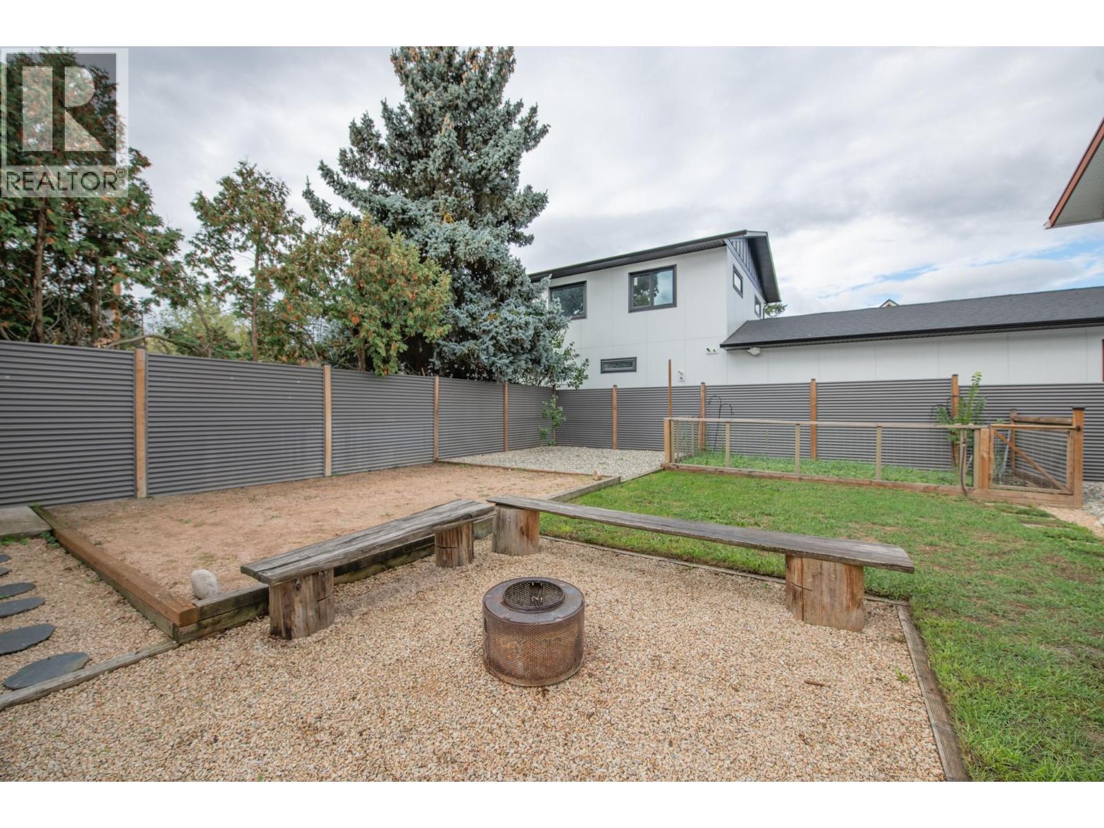 2855 Burns Avenue, Armstrong, British Columbia  V0E 1B1 - Photo 53 - 10402122