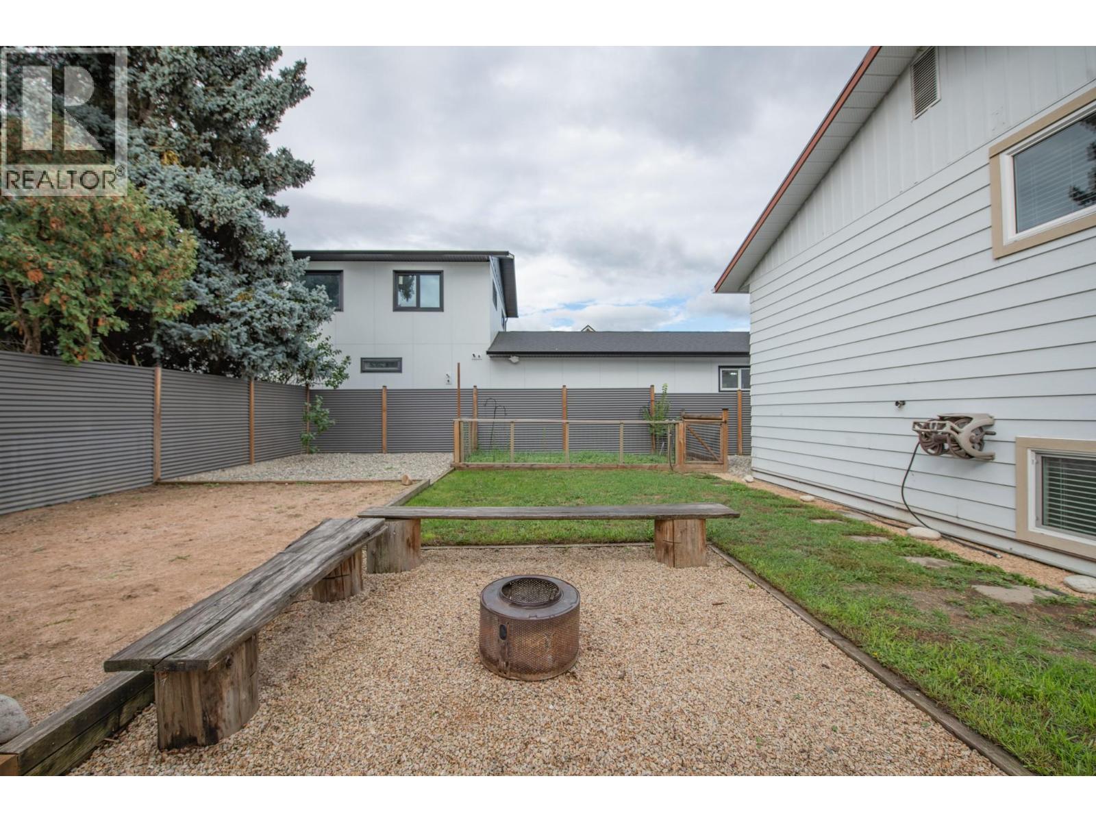 2855 Burns Avenue, Armstrong, British Columbia  V0E 1B1 - Photo 54 - 10402122