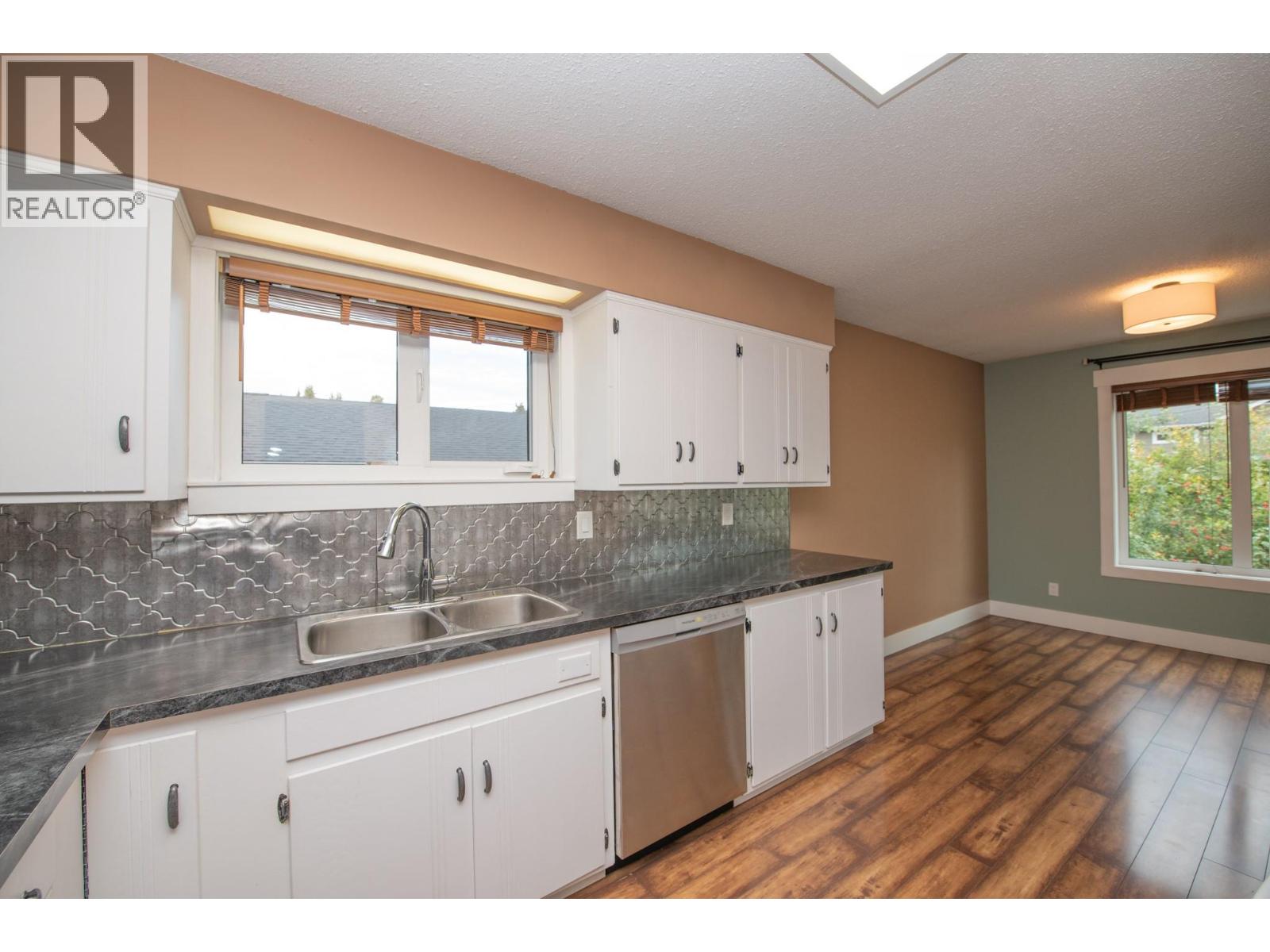 2855 Burns Avenue, Armstrong, British Columbia  V0E 1B1 - Photo 6 - 10402122