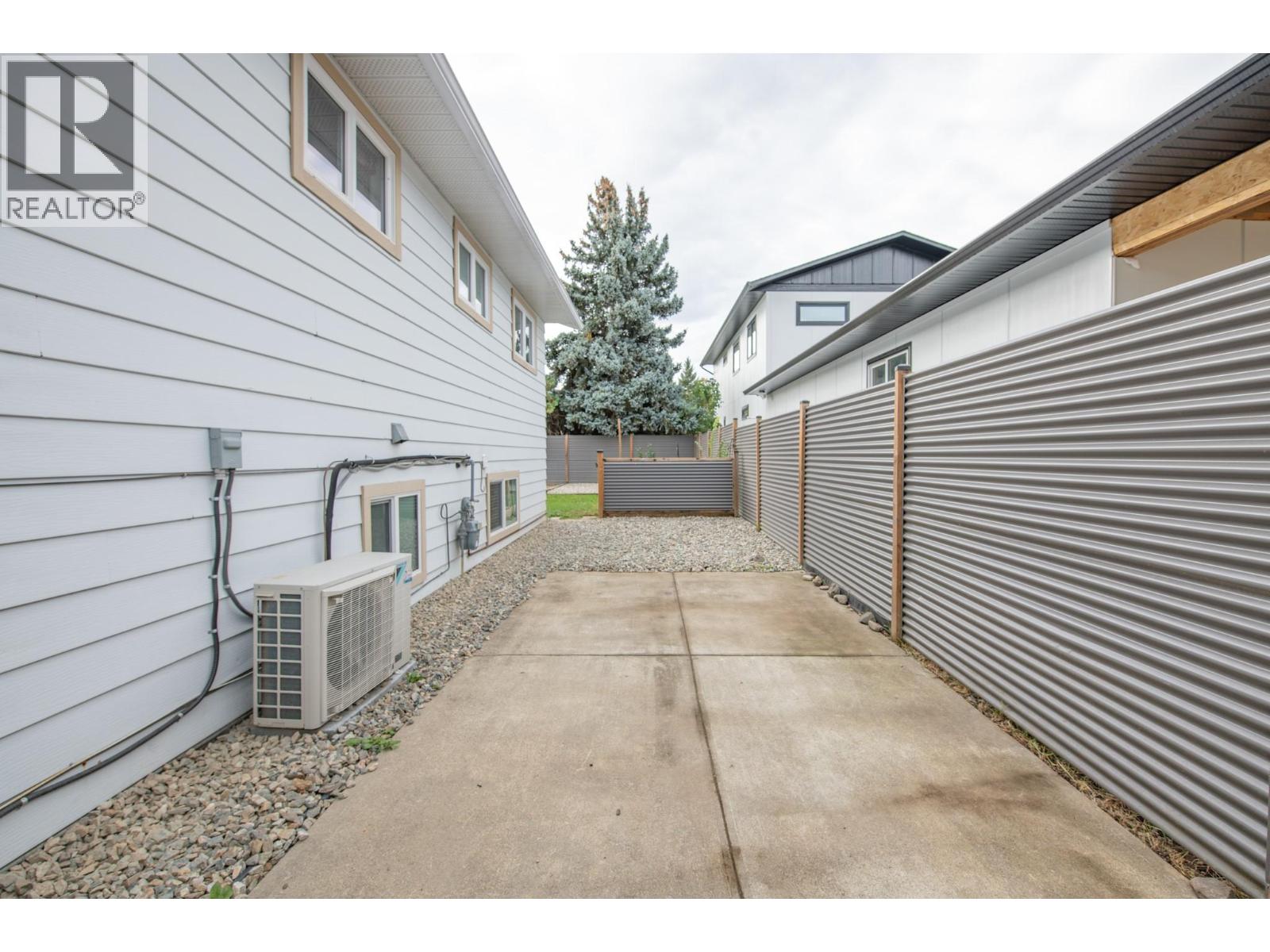 2855 Burns Avenue, Armstrong, British Columbia  V0E 1B1 - Photo 67 - 10402122