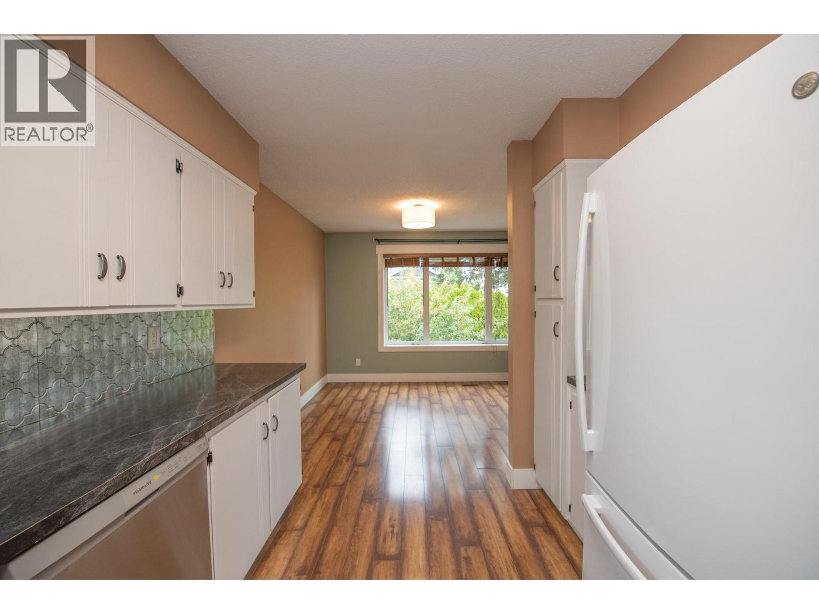 2855 Burns Avenue, Armstrong, British Columbia  V0E 1B1 - Photo 7 - 10402122