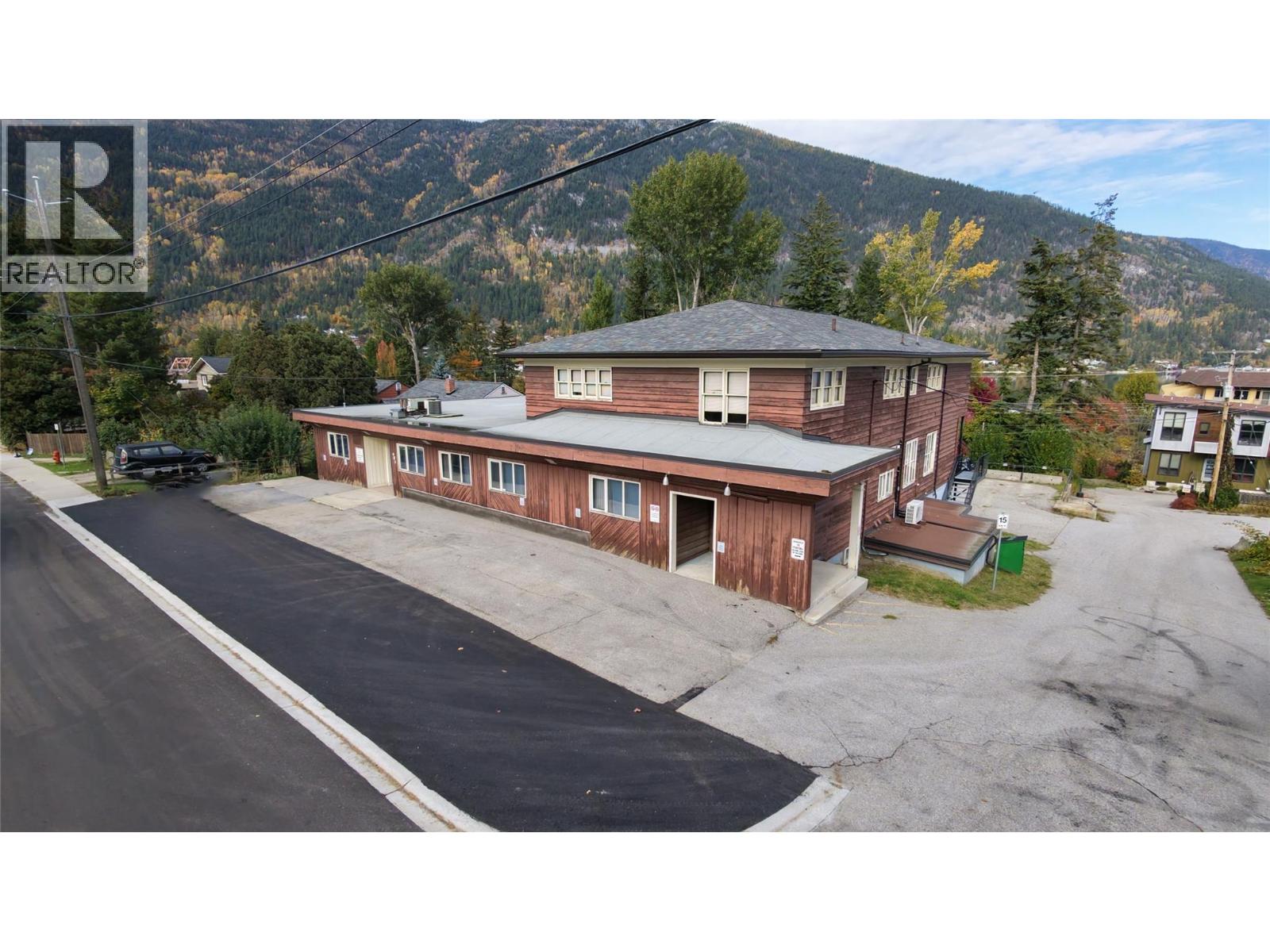 905-909 Gordon Street, Nelson, British Columbia  V1L 3L8 - Photo 1 - 10400492
