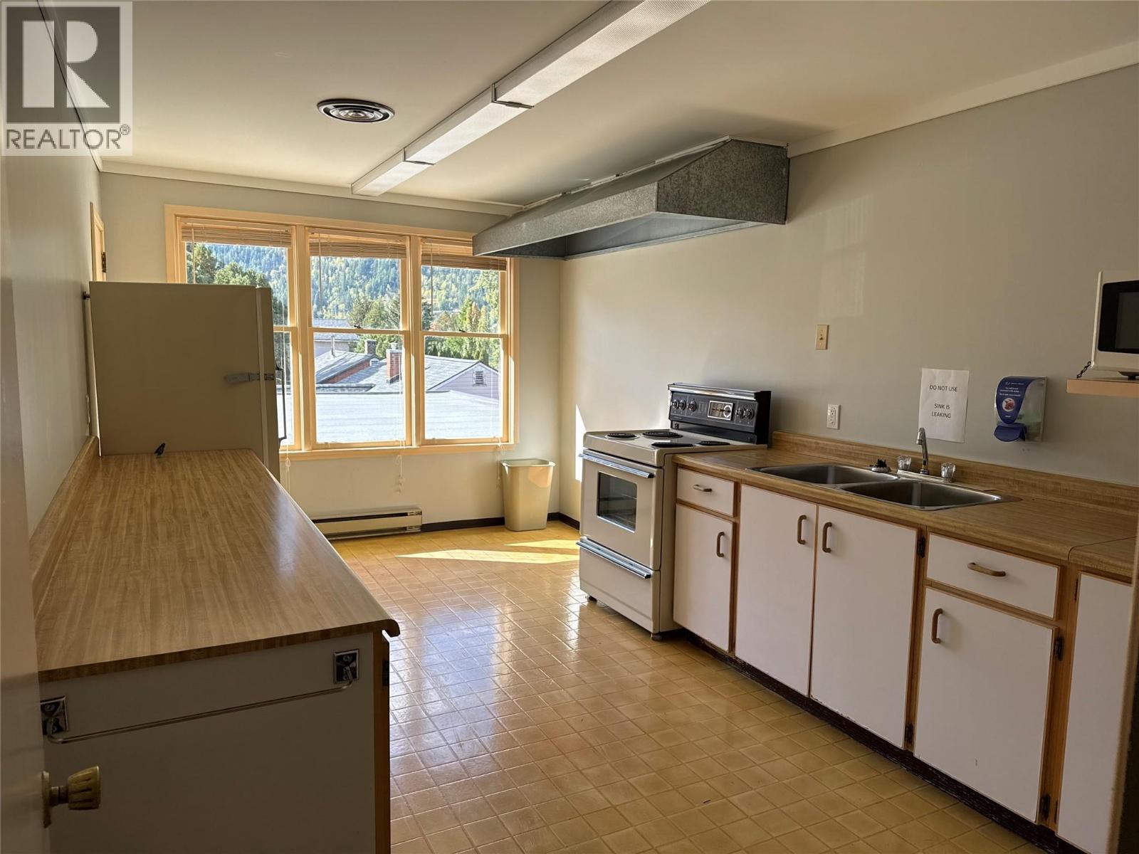 905-909 Gordon Street, Nelson, British Columbia  V1L 3L8 - Photo 31 - 10400492