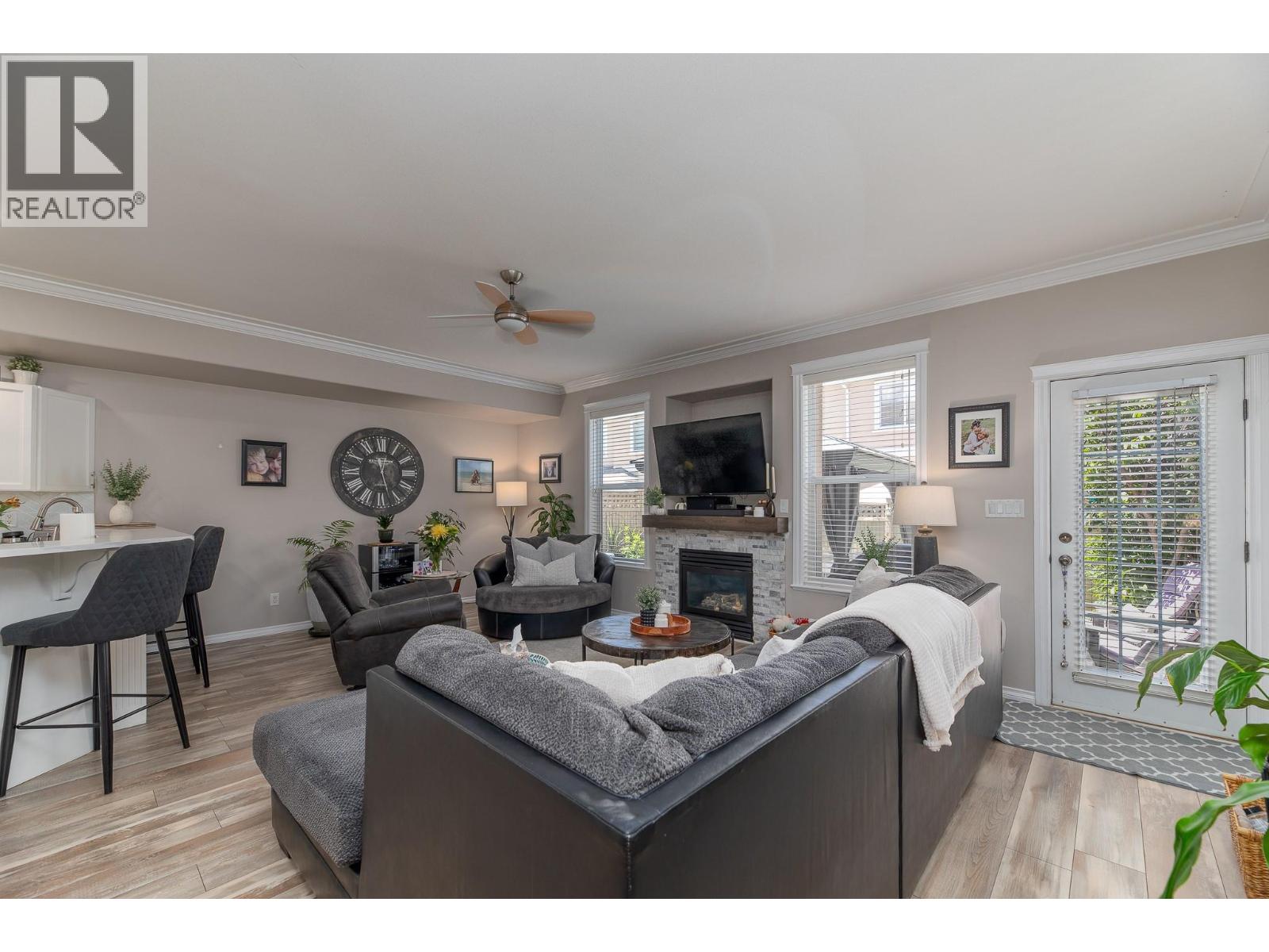 1742 Fairford Drive Unit# 106, Penticton, British Columbia  V2A 6C8 - Photo 3 - 10402363