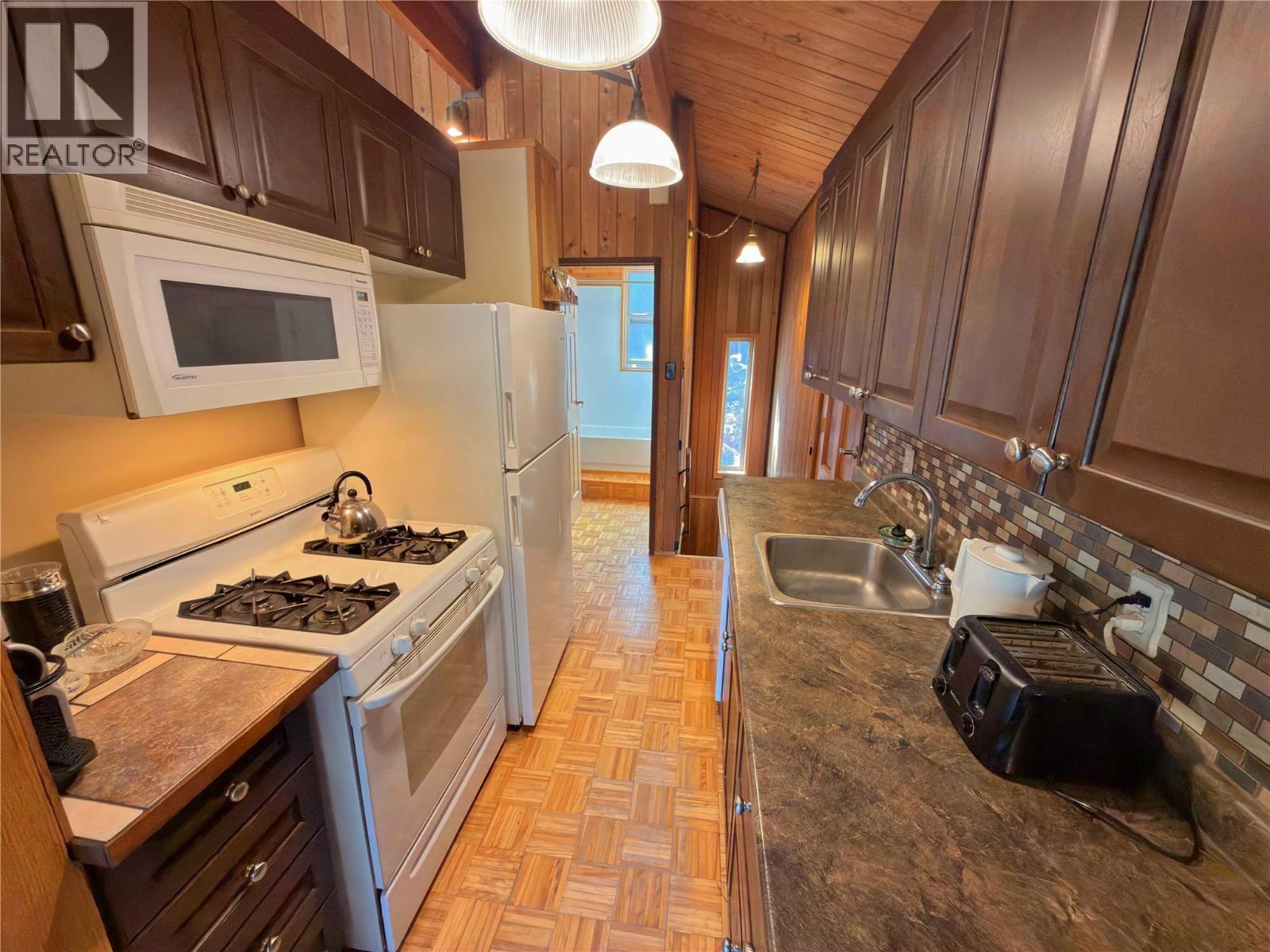 114 Thistle Road, Princeton, British Columbia  V0X 1W0 - Photo 10 - 10401972