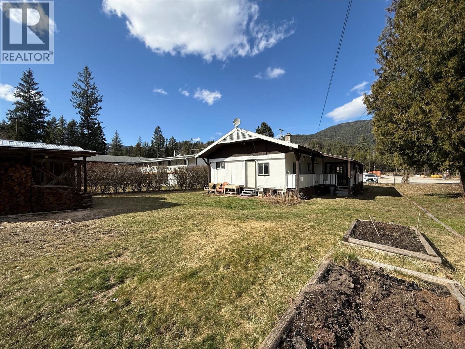 1021 Garden Road, South Slocan, British Columbia  V0G 2G1 - Photo 5 - 10402434