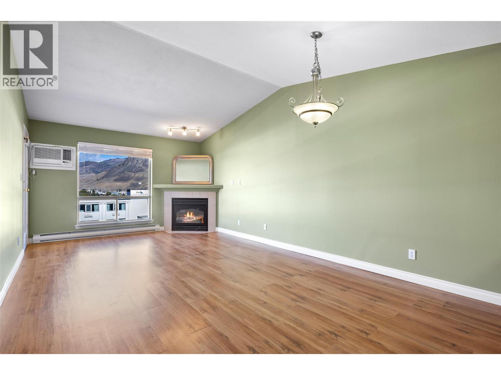 683 Victoria Street Unit# 407, Kamloops, British Columbia  V2C 2B3 - Photo 6 - 10402359