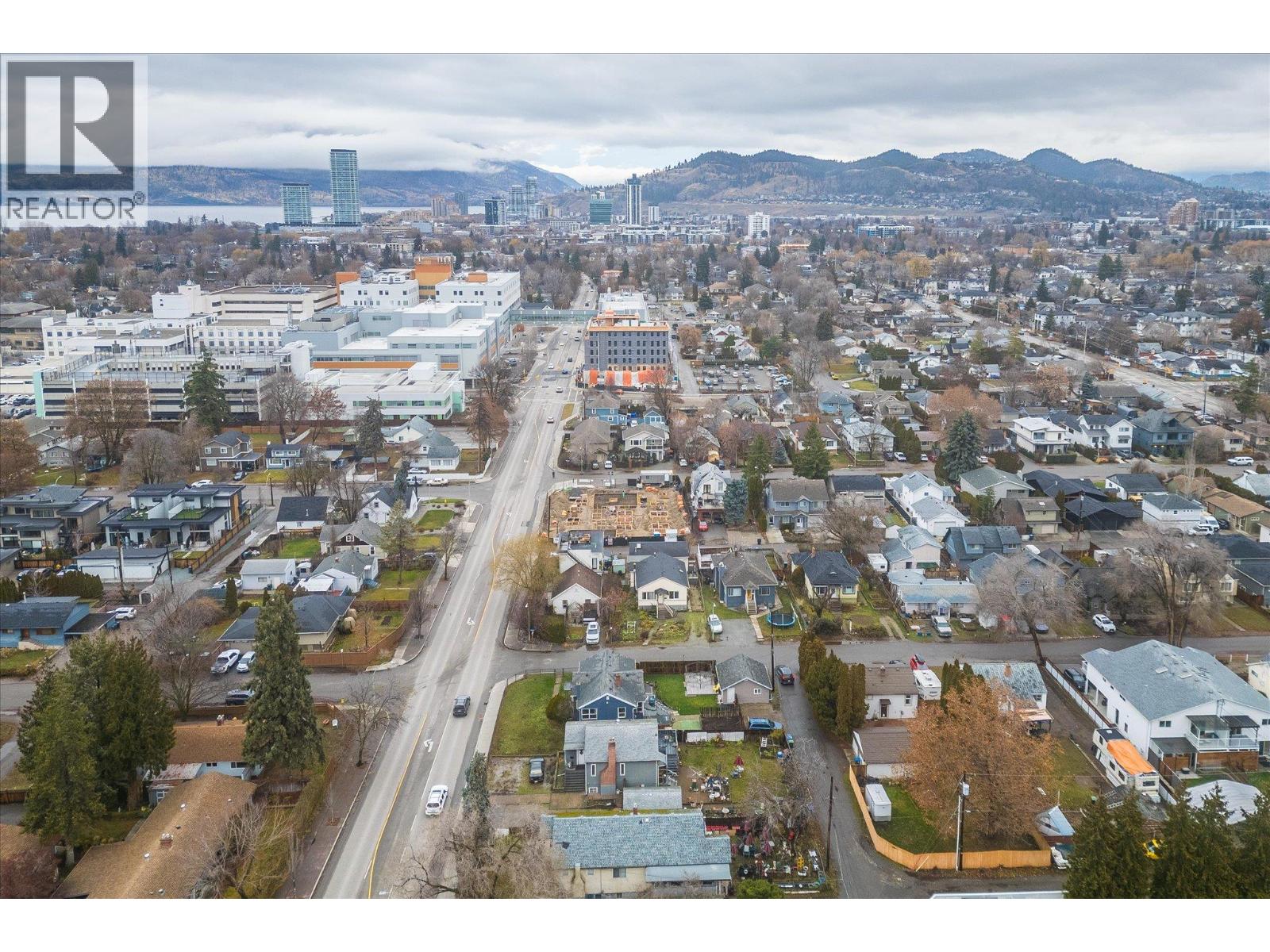 2405 Pandosy Street, Kelowna, British Columbia  V1Y 1T7 - Photo 12 - 10402474
