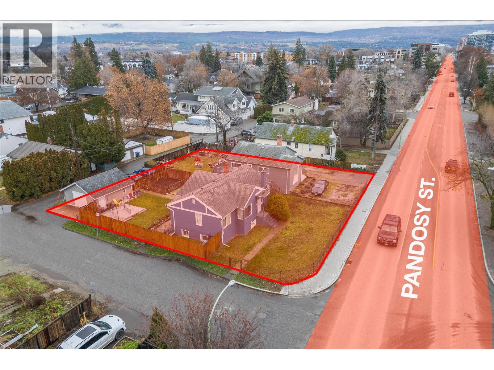 2405 Pandosy Street, Kelowna, British Columbia  V1Y 1T7 - Photo 5 - 10402474
