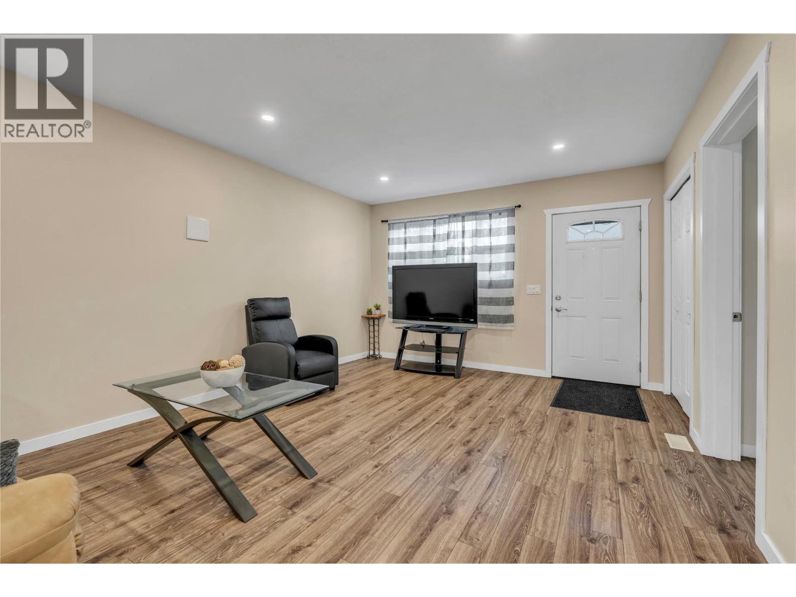 507 Duncan Avenue W, Penticton, British Columbia  V2A 2V8 - Photo 12 - 10402094