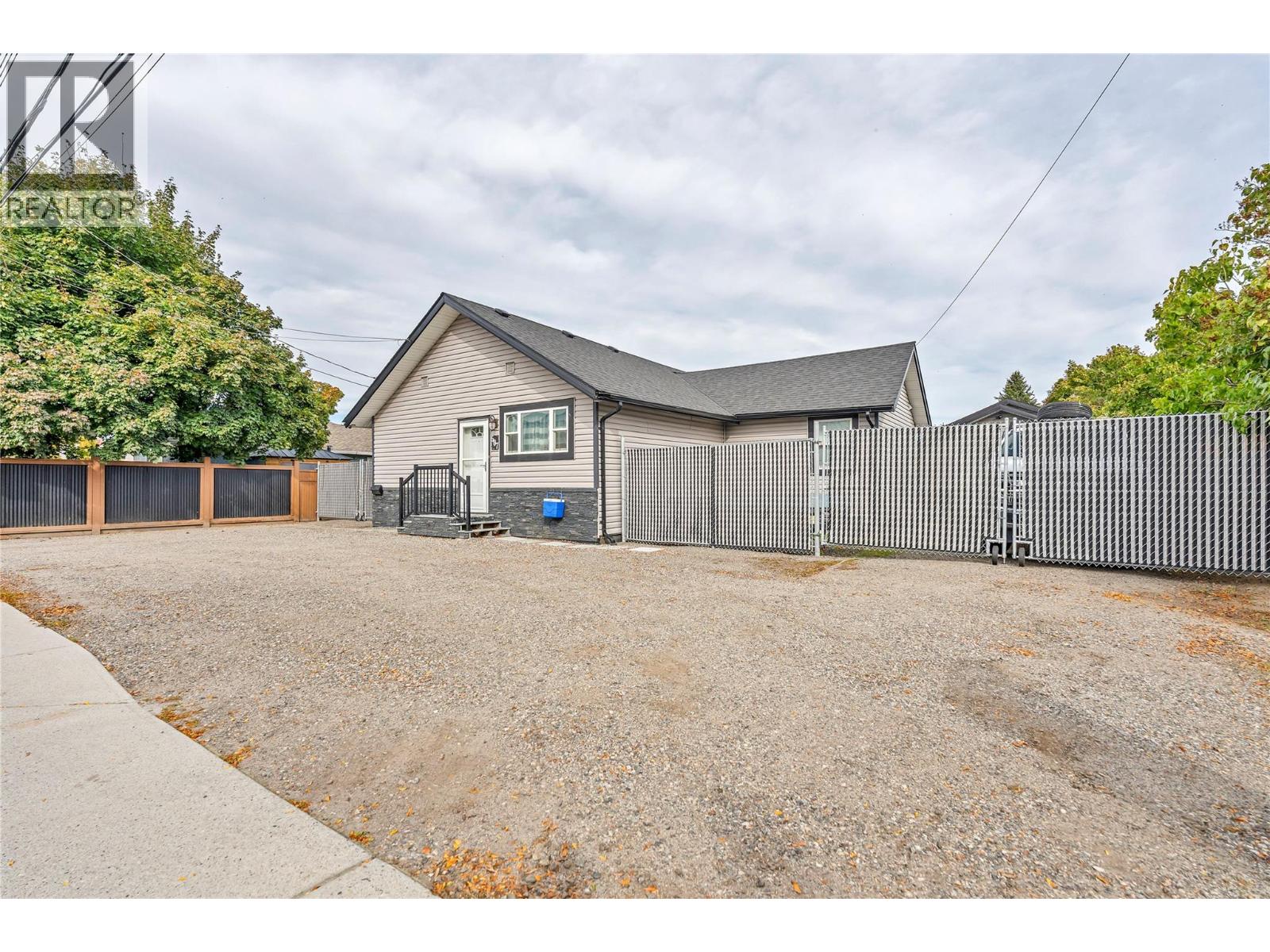 507 Duncan Avenue W, Penticton, British Columbia  V2A 2V8 - Photo 35 - 10402094