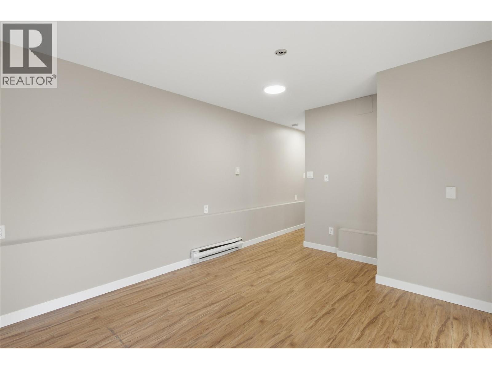 2231/2233 Valleyview Drive, Kamloops, British Columbia  V2C 4C8 - Photo 13 - 10402451