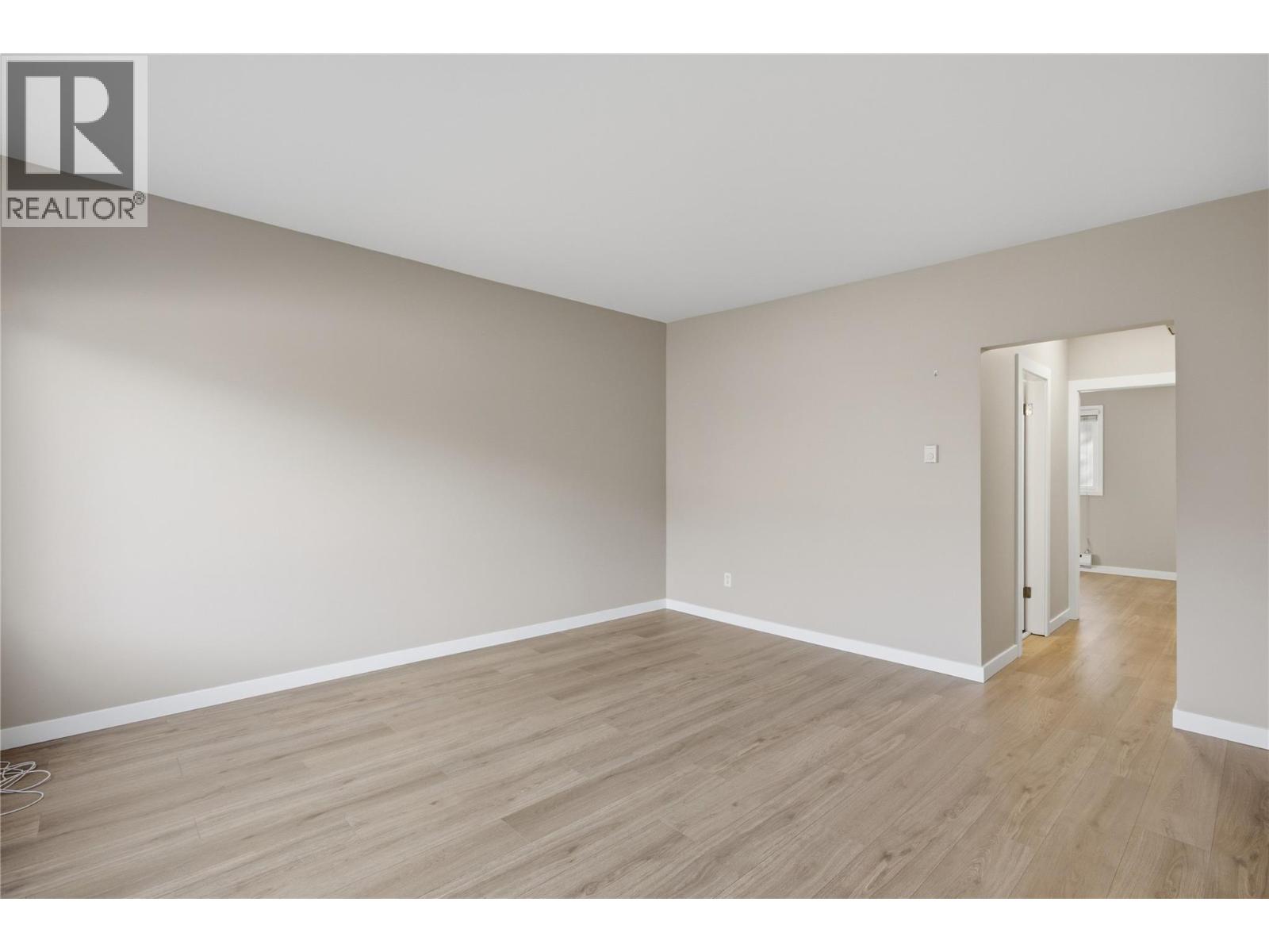 2231/2233 Valleyview Drive, Kamloops, British Columbia  V2C 4C8 - Photo 16 - 10402451