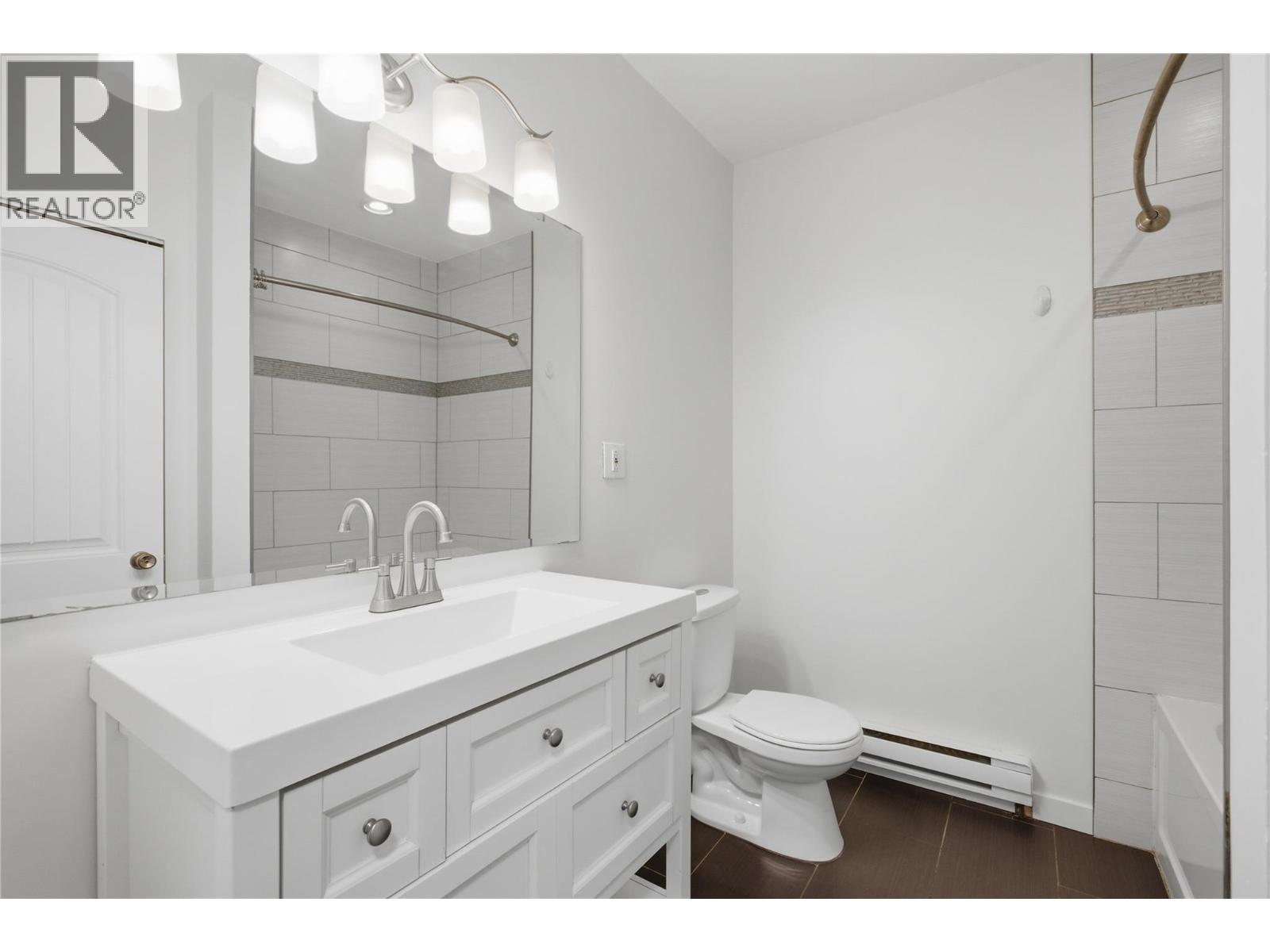 2231/2233 Valleyview Drive, Kamloops, British Columbia  V2C 4C8 - Photo 17 - 10402451