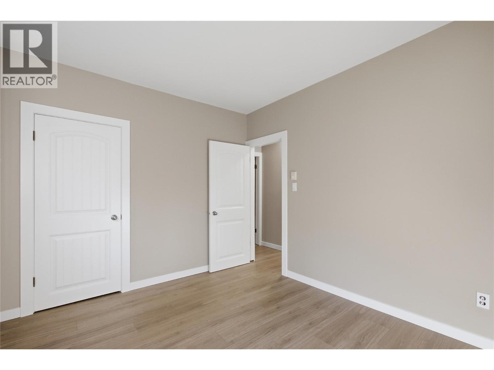 2231/2233 Valleyview Drive, Kamloops, British Columbia  V2C 4C8 - Photo 19 - 10402451