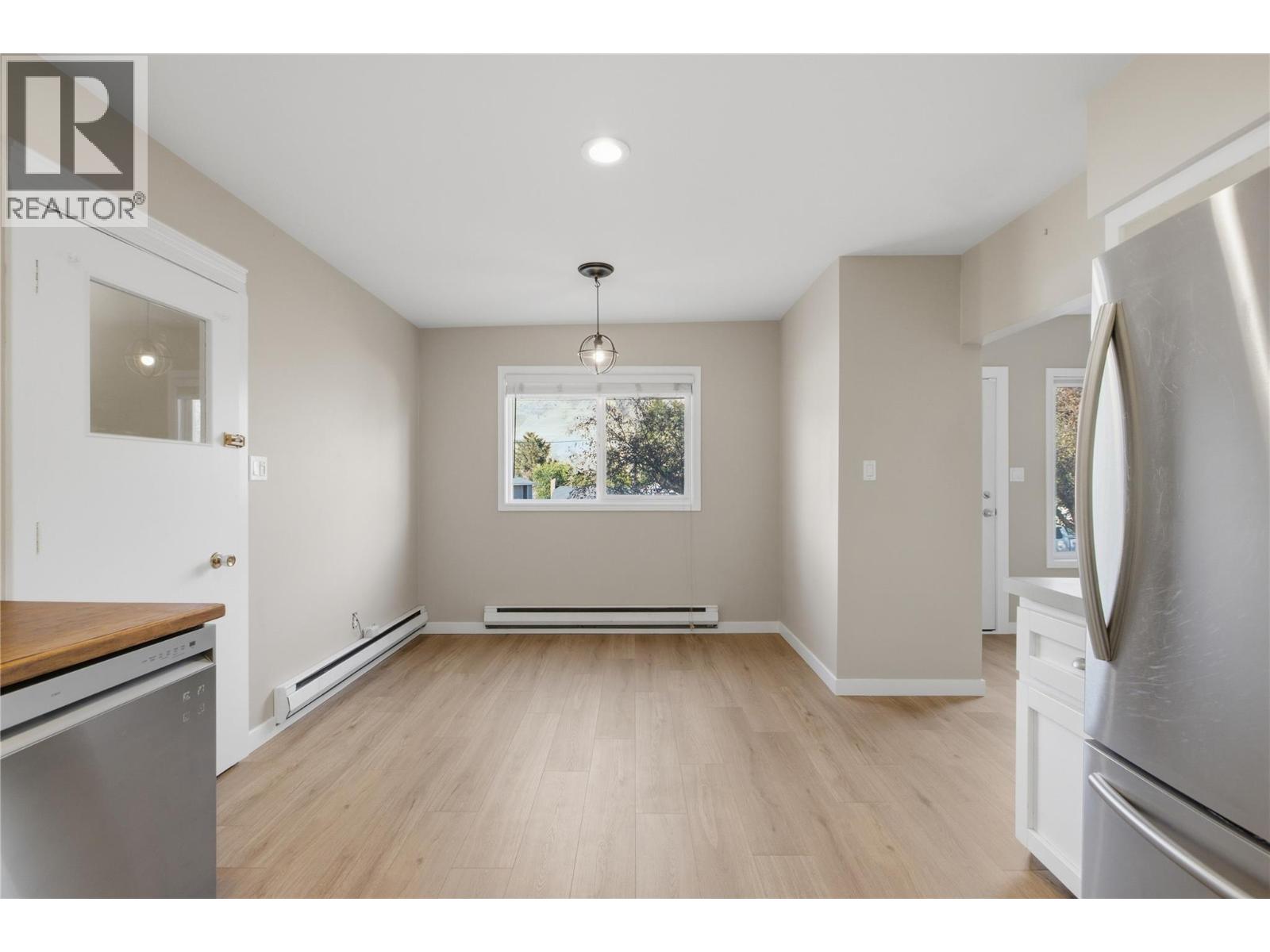 2231/2233 Valleyview Drive, Kamloops, British Columbia  V2C 4C8 - Photo 6 - 10402451