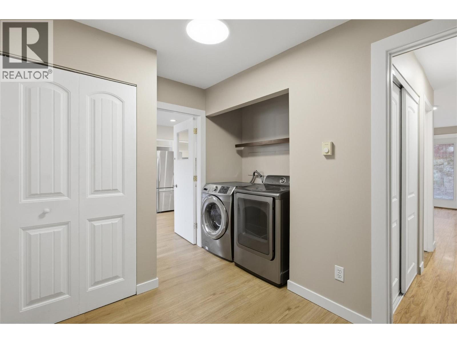 2231/2233 Valleyview Drive, Kamloops, British Columbia  V2C 4C8 - Photo 7 - 10402451