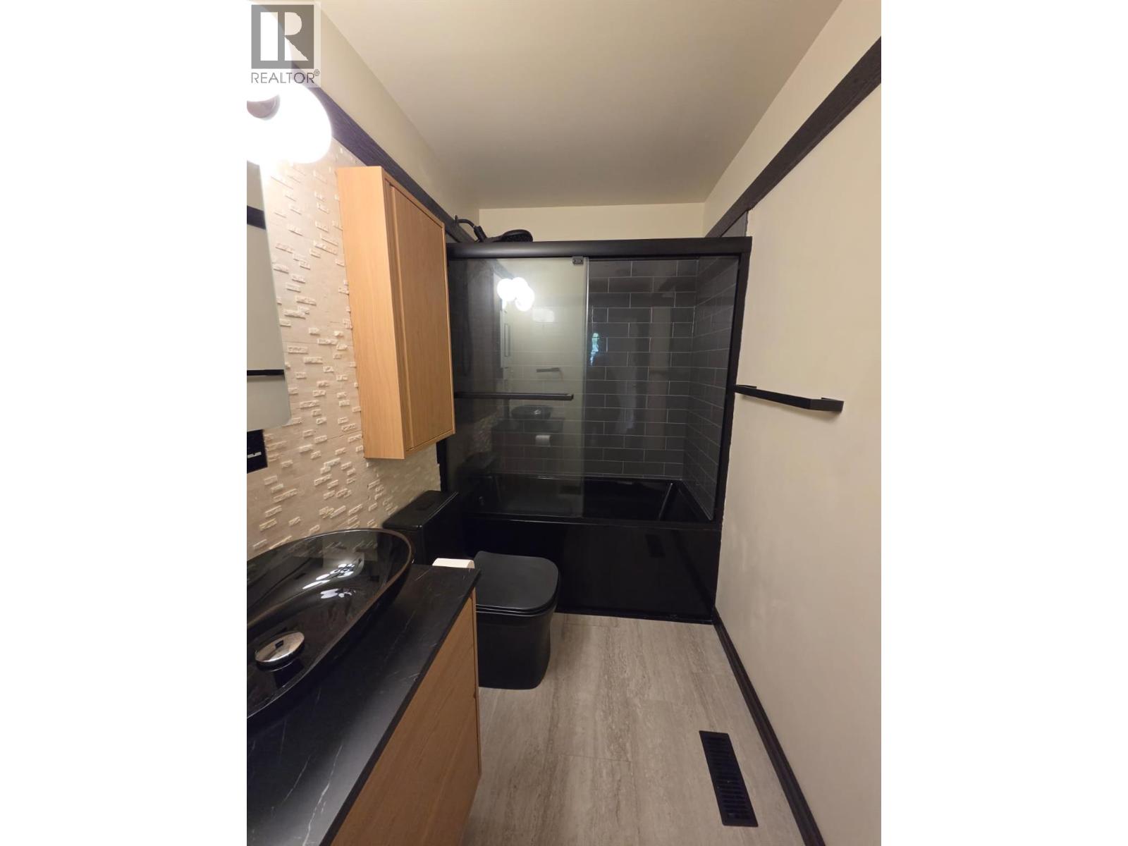 6082 Centennial Road W, Moberly Lake, British Columbia  V0C 1X0 - Photo 32 - 10402361