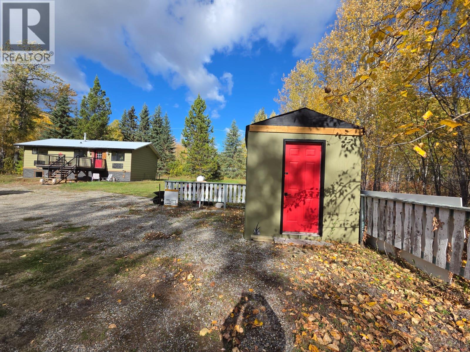 6082 Centennial Road W, Moberly Lake, British Columbia  V0C 1X0 - Photo 53 - 10402361