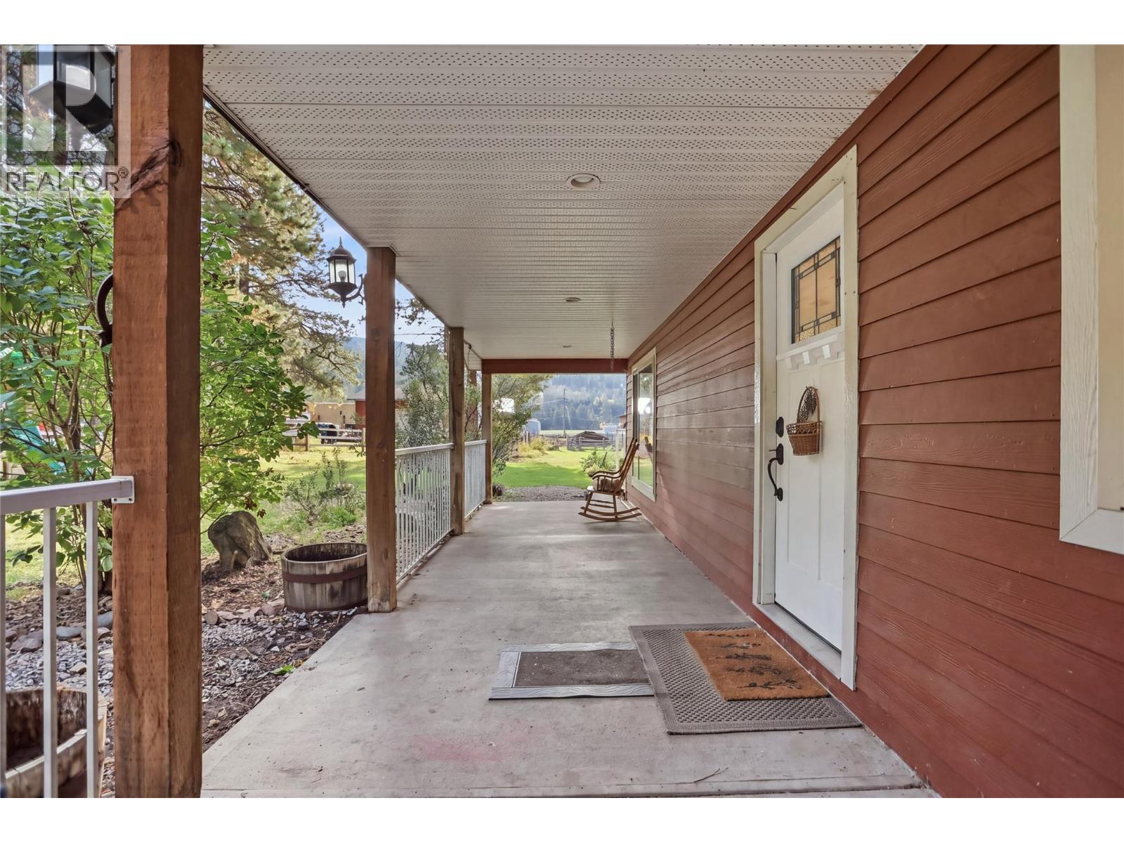 2321 Peterson Road, Merritt, British Columbia  V1K 1B8 - Photo 15 - 10402044