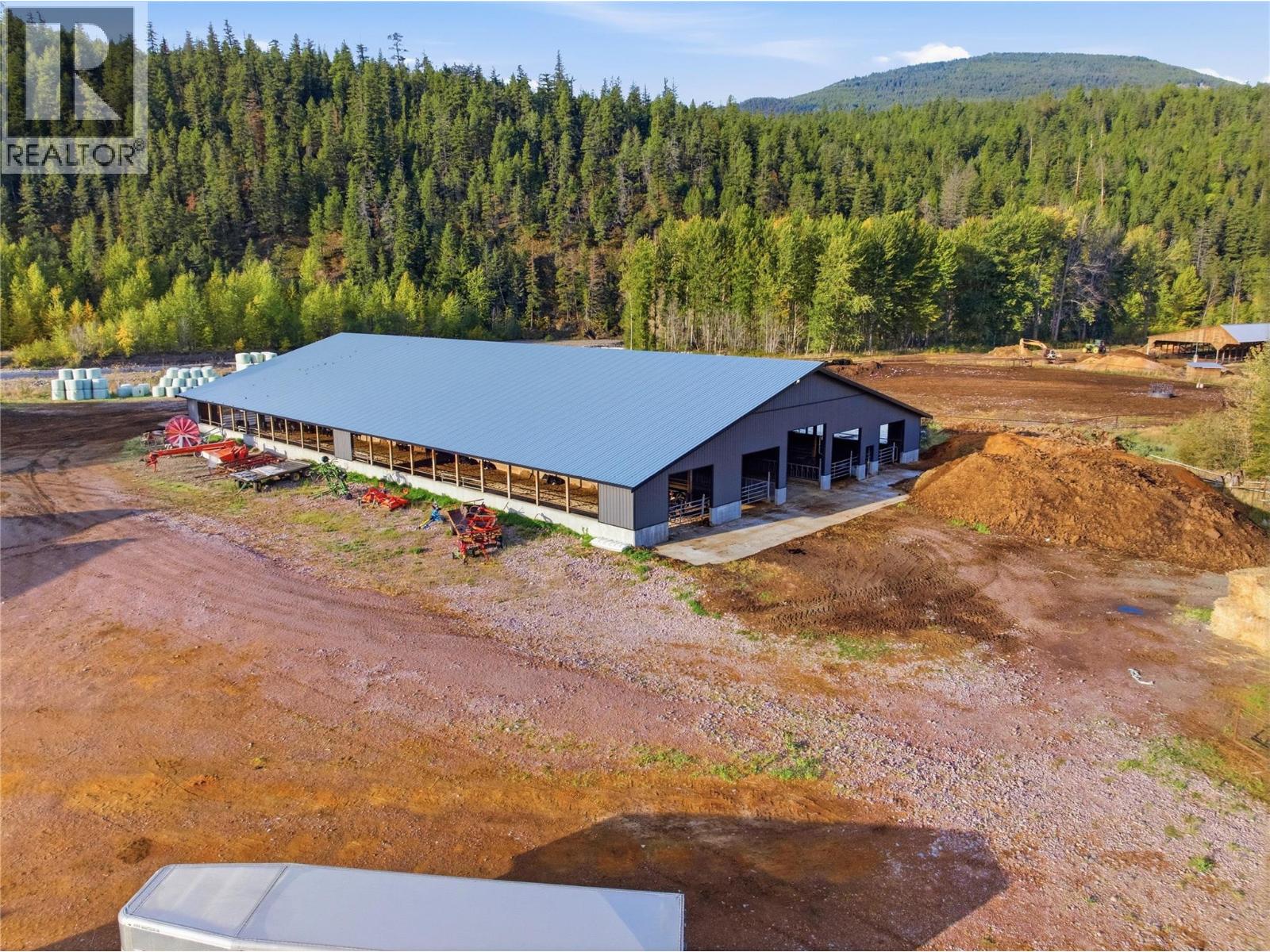 2321 Peterson Road, Merritt, British Columbia  V1K 1B8 - Photo 3 - 10402044