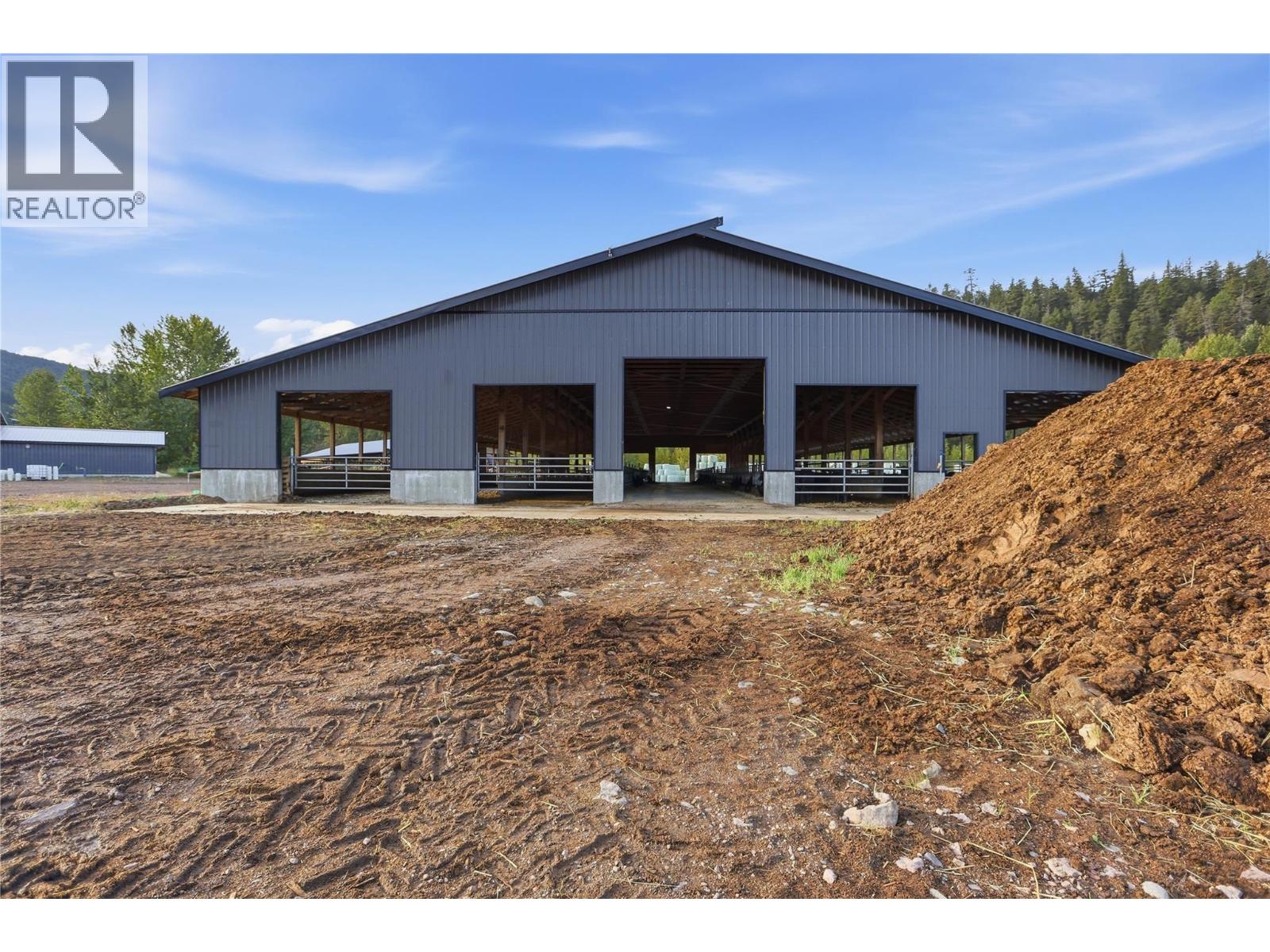 2321 Peterson Road, Merritt, British Columbia  V1K 1B8 - Photo 5 - 10402044
