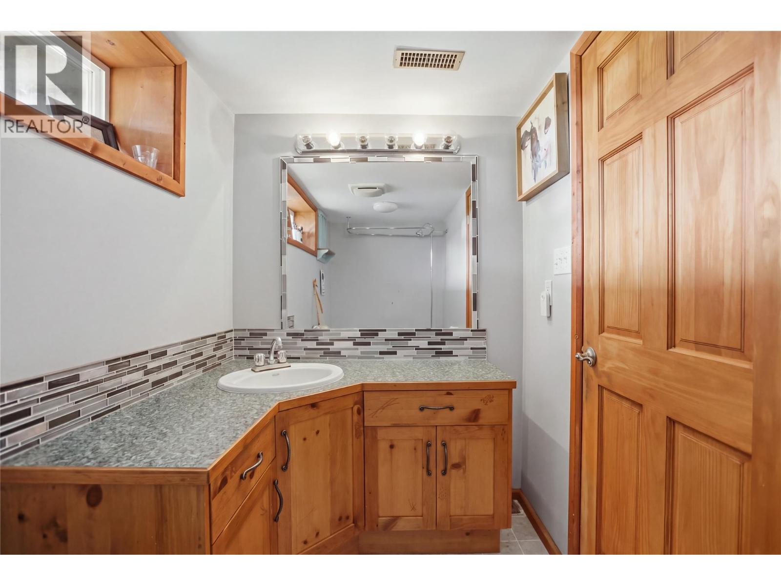 2321 Peterson Road, Merritt, British Columbia  V1K 1B8 - Photo 65 - 10402044