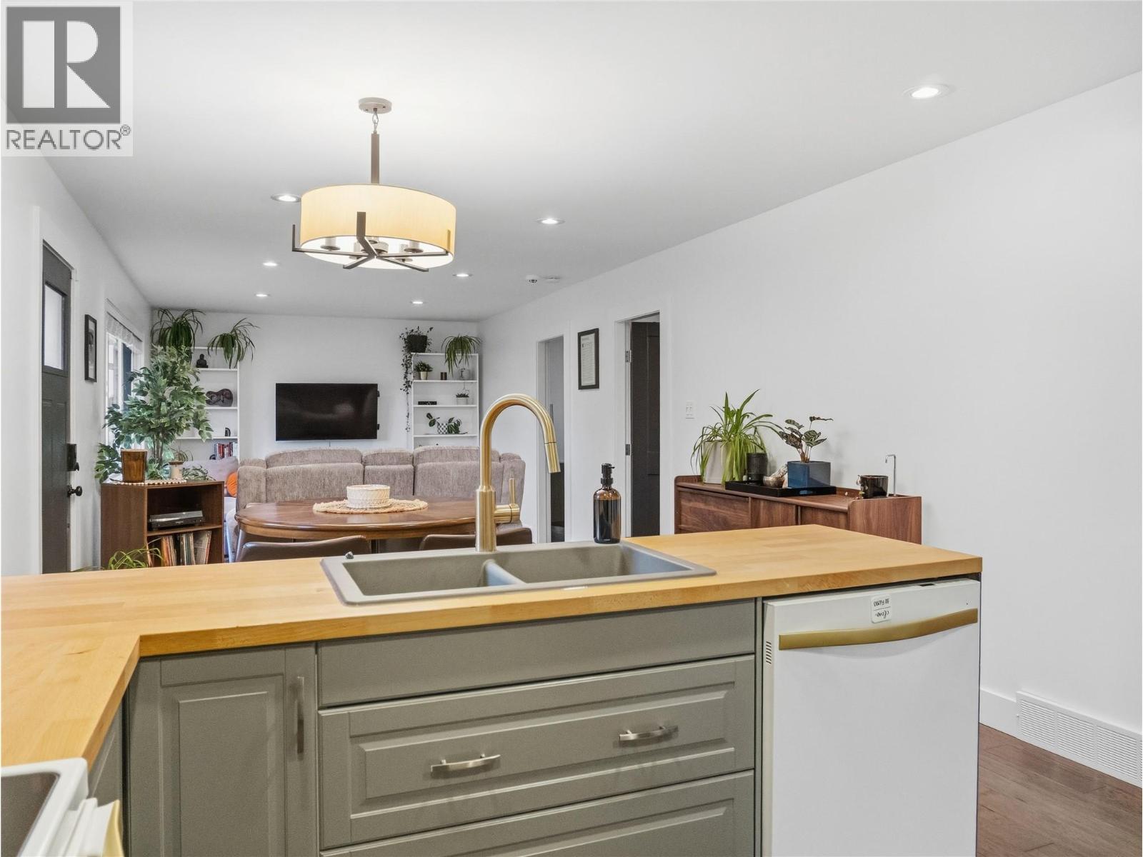 1537 115 Avenue, Dawson Creek, British Columbia  V1G 3C6 - Photo 5 - 10402499