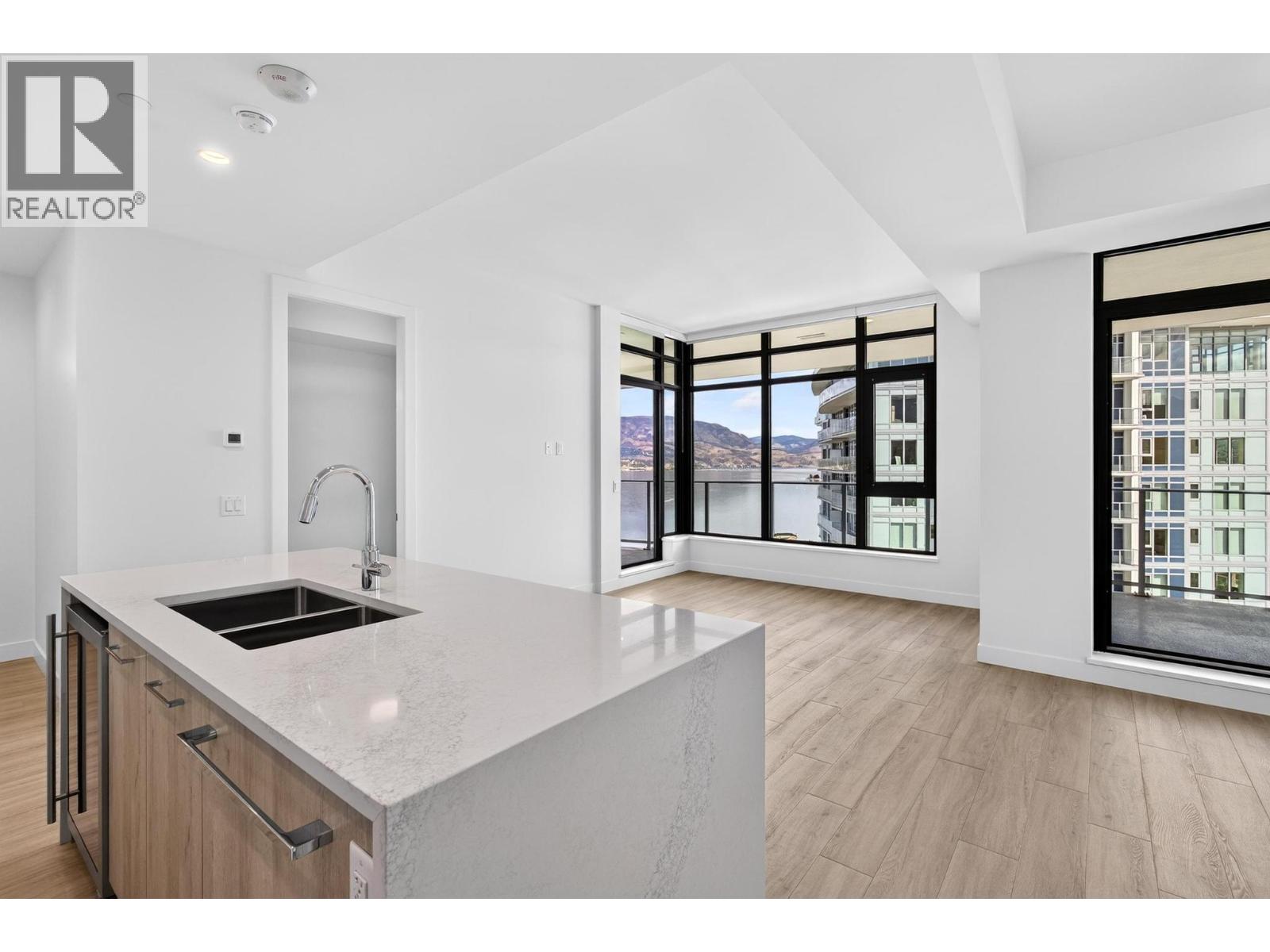 3699 Capozzi Road Unit# Ph6, Kelowna, British Columbia  V1W 3L2 - Photo 5 - 10402355