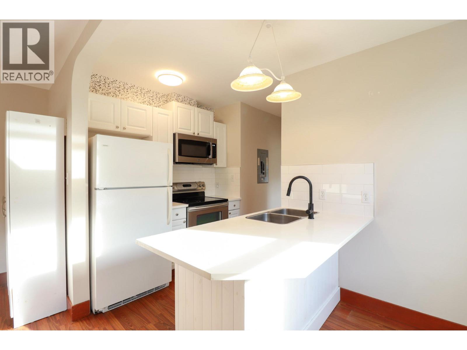 156 Nanaimo Avenue E, Penticton, British Columbia  V2A 1M4 - Photo 19 - 10402298