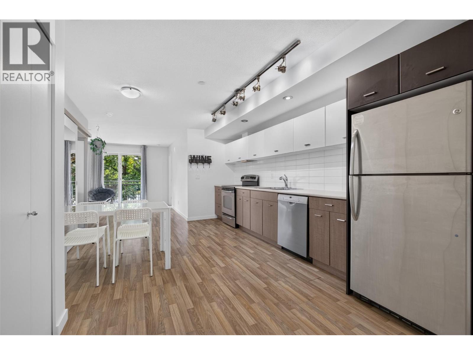 547 Yates Road Unit# 211, Kelowna, British Columbia  V4V 1V1 - Photo 5 - 10401951