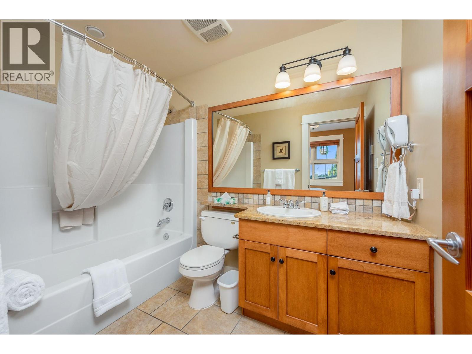 170 Silver Lode Lane Lane Unit# 105, Silver Star, British Columbia  V1B 3M1 - Photo 10 - 10401721
