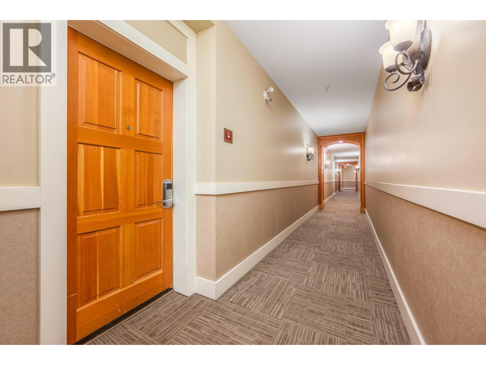 170 Silver Lode Lane Lane Unit# 105, Silver Star, British Columbia  V1B 3M1 - Photo 2 - 10401721