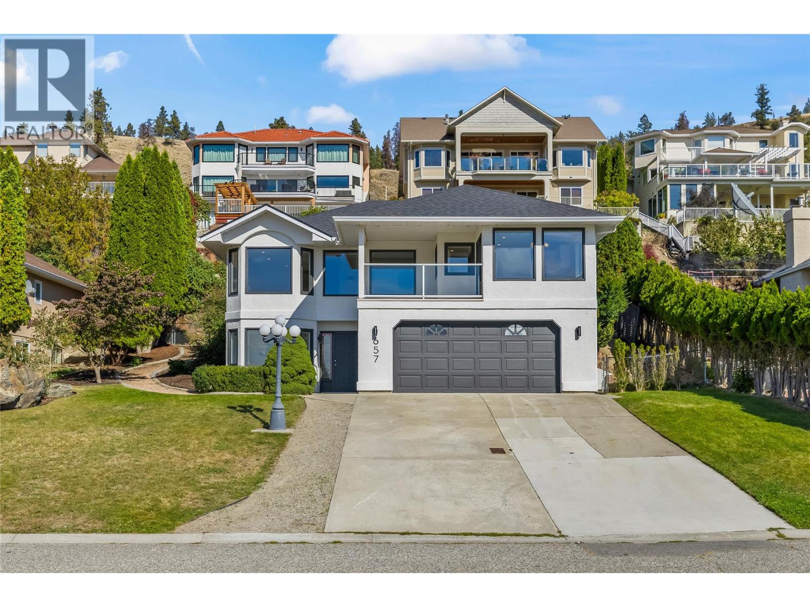657 Royal View Drive, Kelowna, British Columbia  V1Y 9K5 - Photo 1 - 10402296