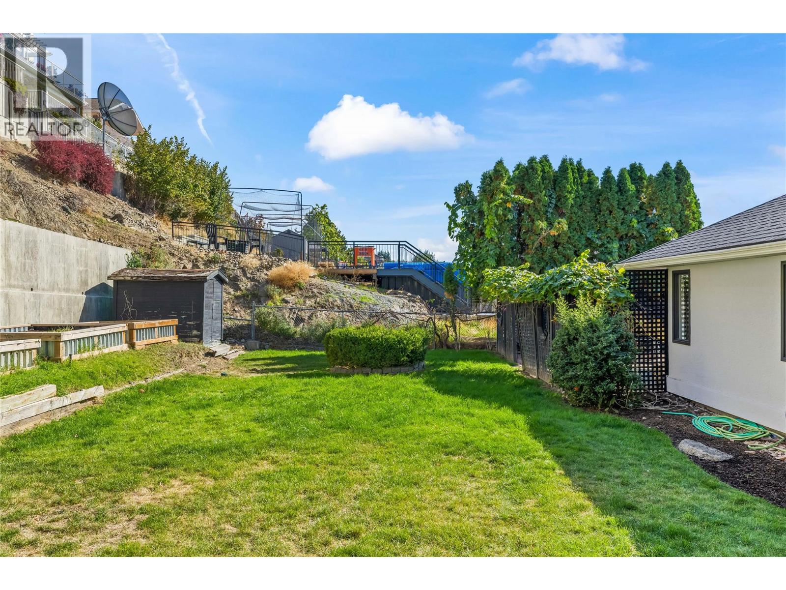 657 Royal View Drive, Kelowna, British Columbia  V1Y 9K5 - Photo 12 - 10402296
