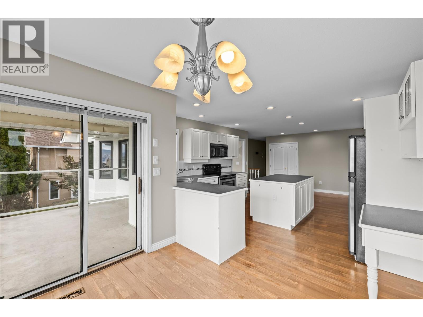 657 Royal View Drive, Kelowna, British Columbia  V1Y 9K5 - Photo 25 - 10402296