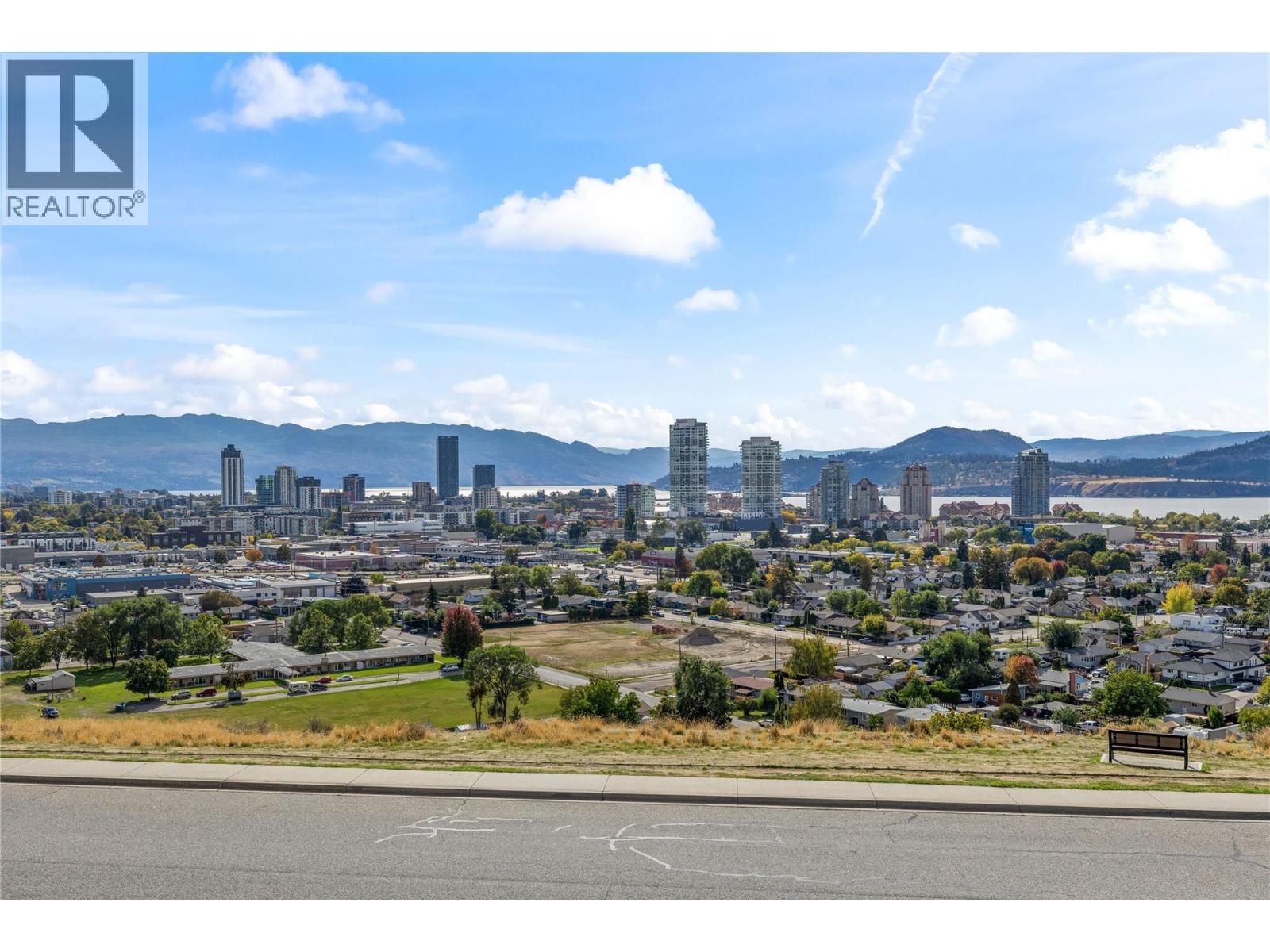 657 Royal View Drive, Kelowna, British Columbia  V1Y 9K5 - Photo 30 - 10402296