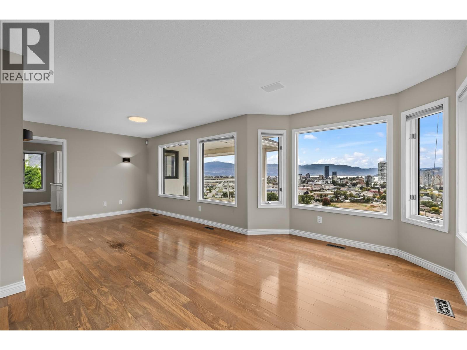 657 Royal View Drive, Kelowna, British Columbia  V1Y 9K5 - Photo 40 - 10402296