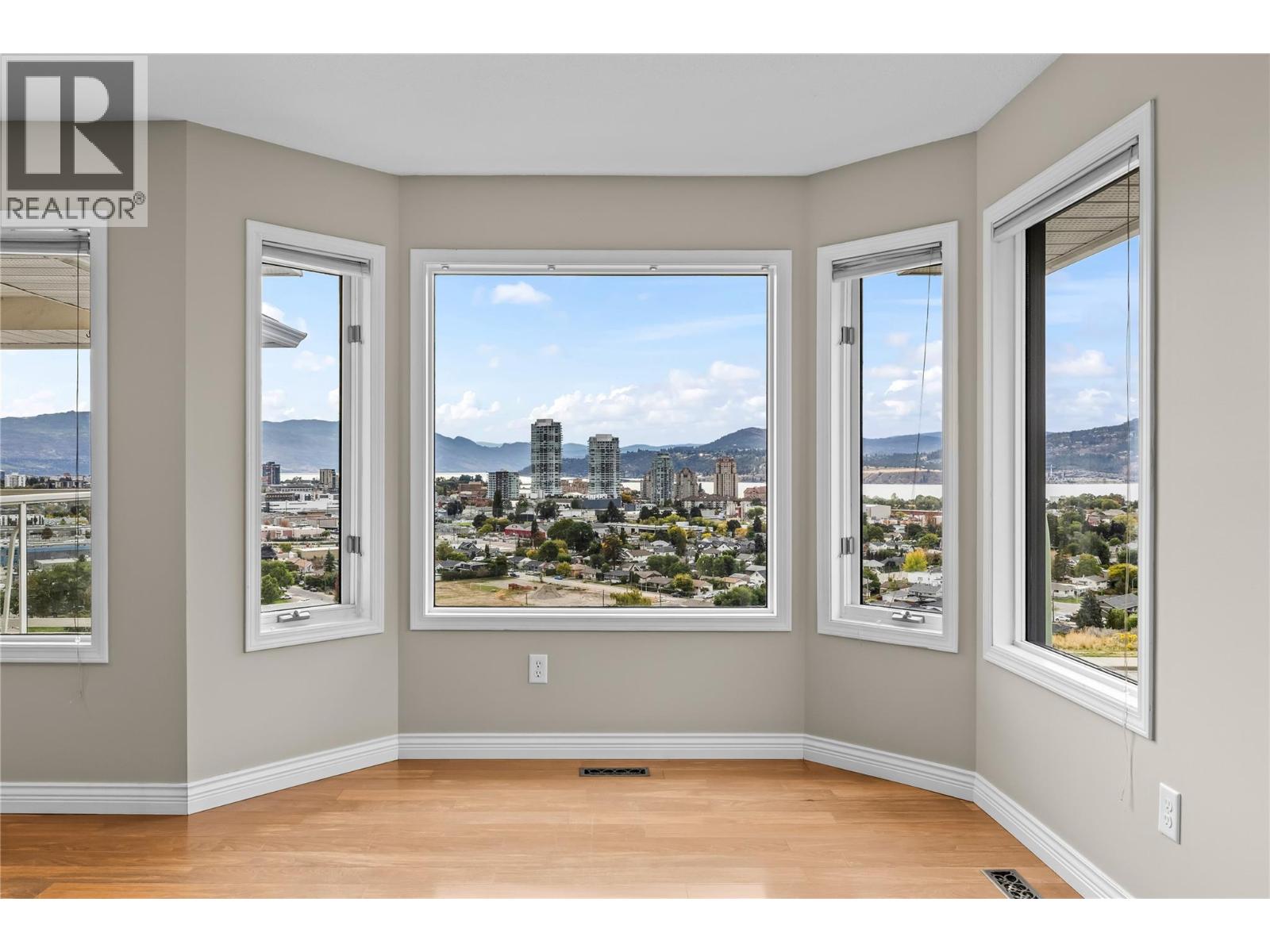 657 Royal View Drive, Kelowna, British Columbia  V1Y 9K5 - Photo 42 - 10402296