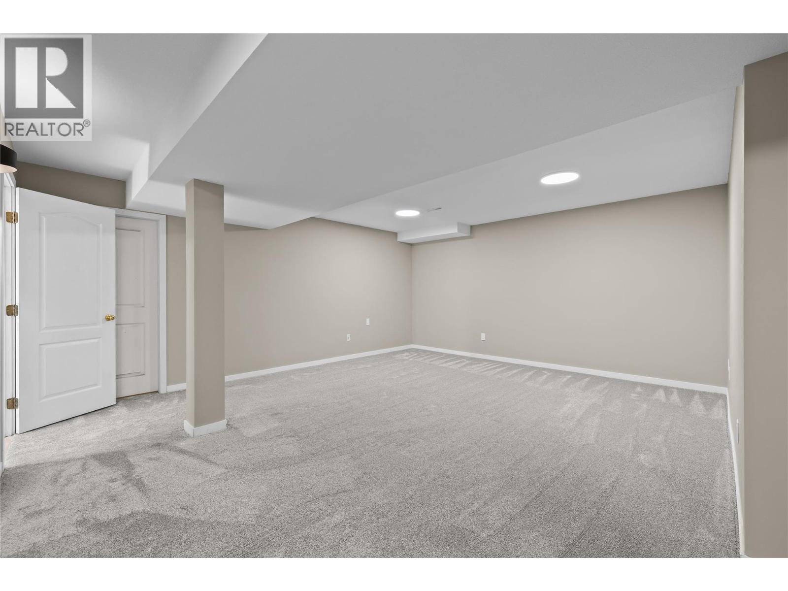 657 Royal View Drive, Kelowna, British Columbia  V1Y 9K5 - Photo 65 - 10402296