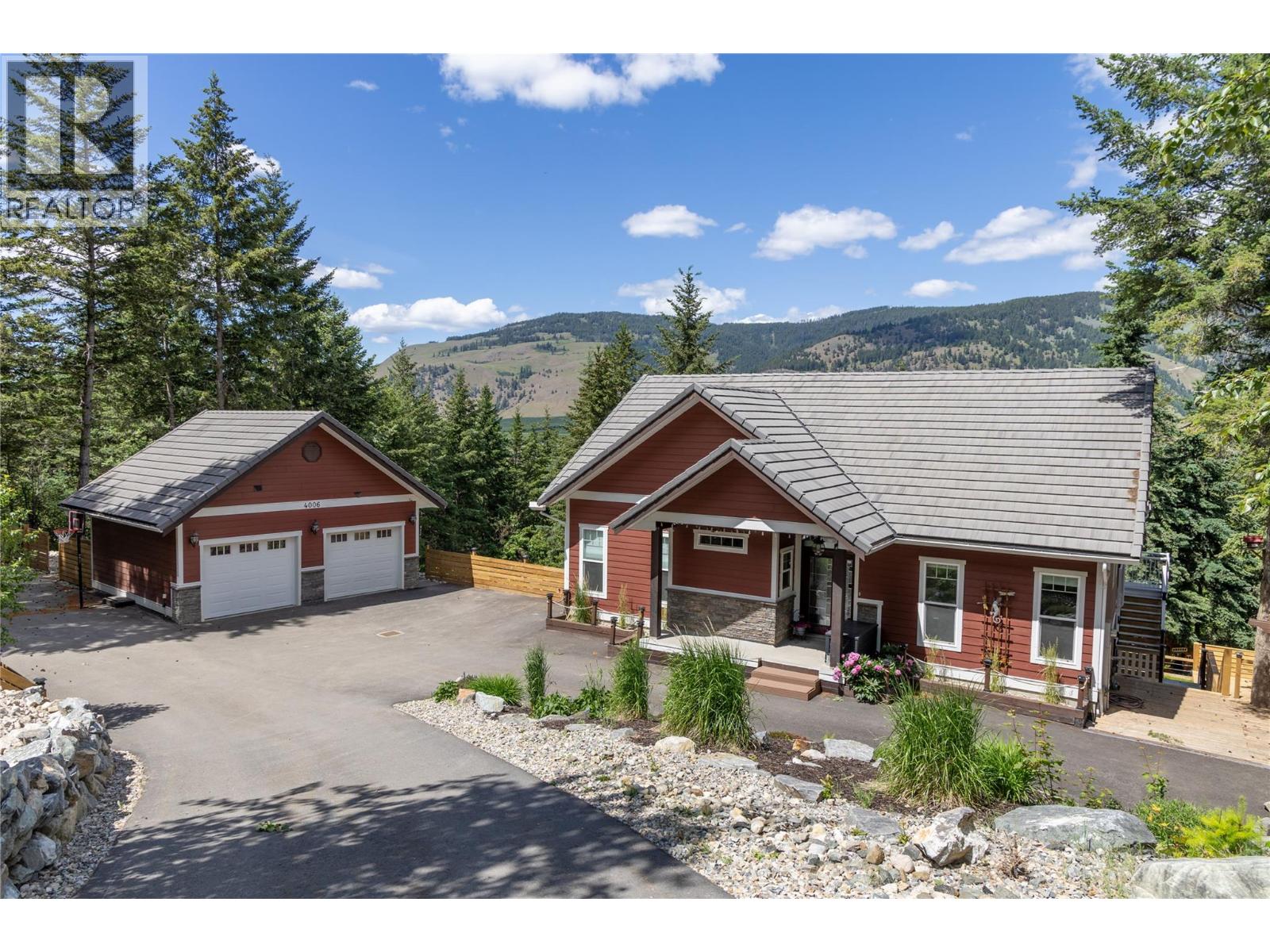 4006 Coachwood Close, Coldstream, British Columbia  V1B 3Y4 - Photo 1 - 10402466