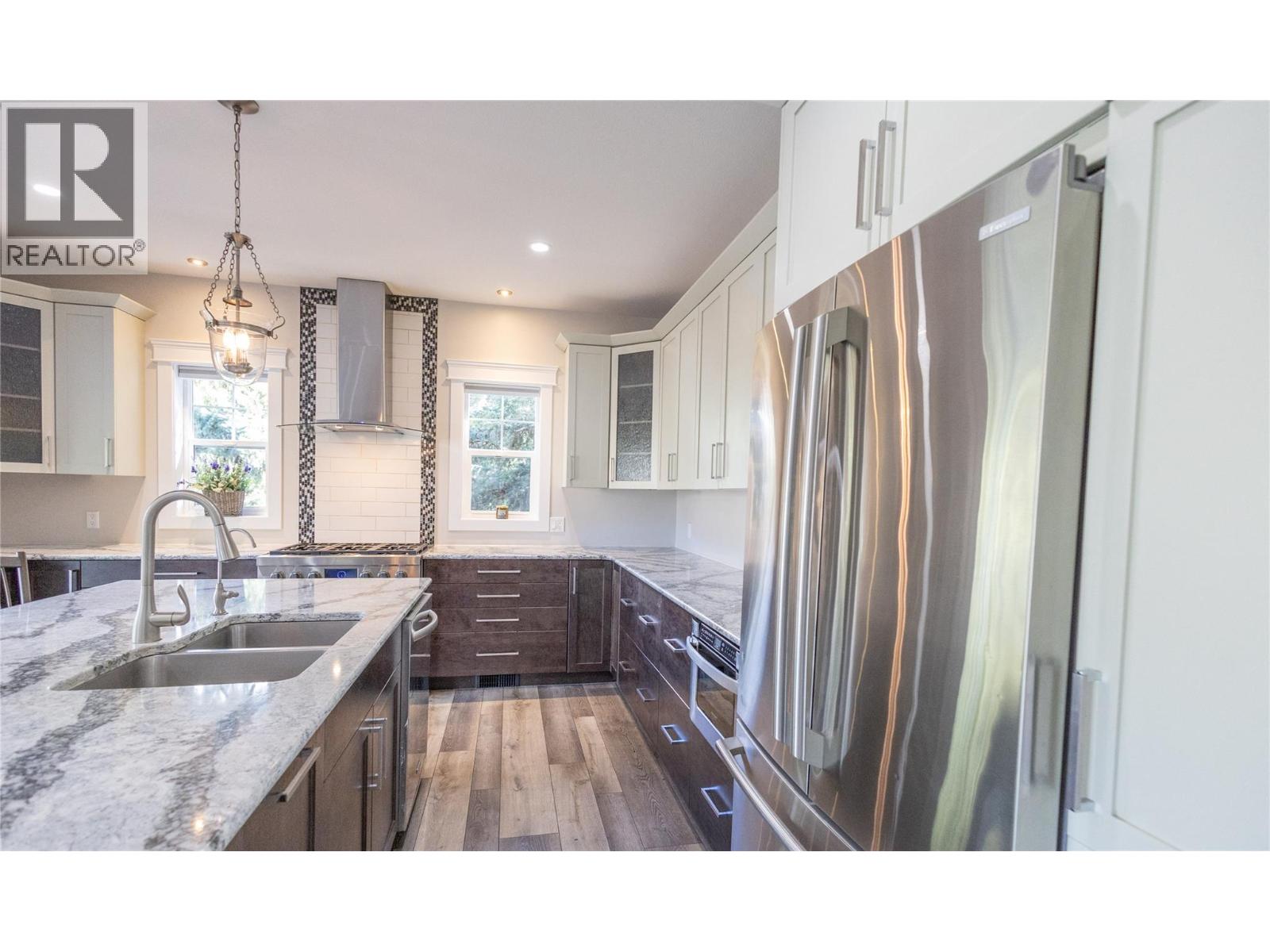 4006 Coachwood Close, Coldstream, British Columbia  V1B 3Y4 - Photo 35 - 10402466