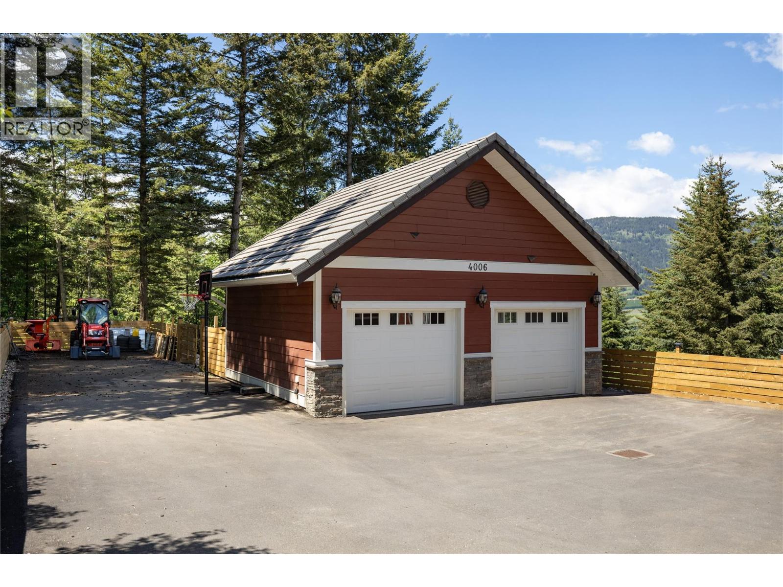 4006 Coachwood Close, Coldstream, British Columbia  V1B 3Y4 - Photo 69 - 10402466