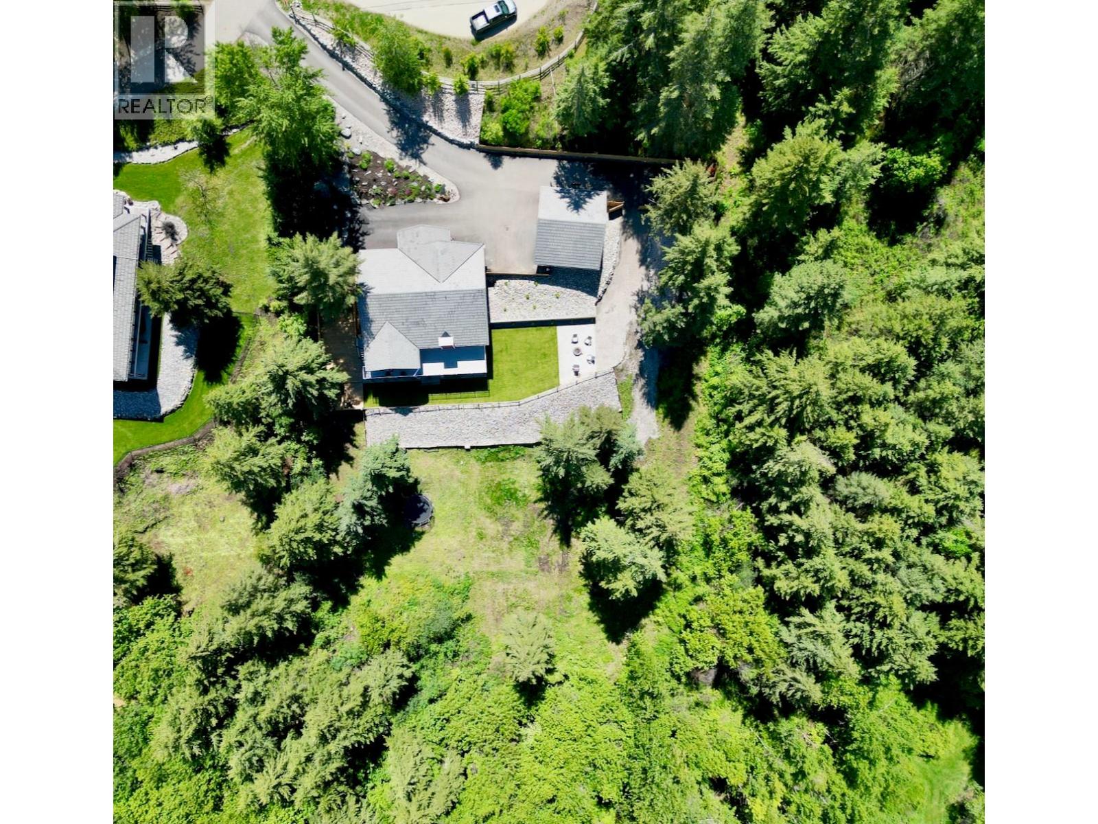 4006 Coachwood Close, Coldstream, British Columbia  V1B 3Y4 - Photo 76 - 10402466